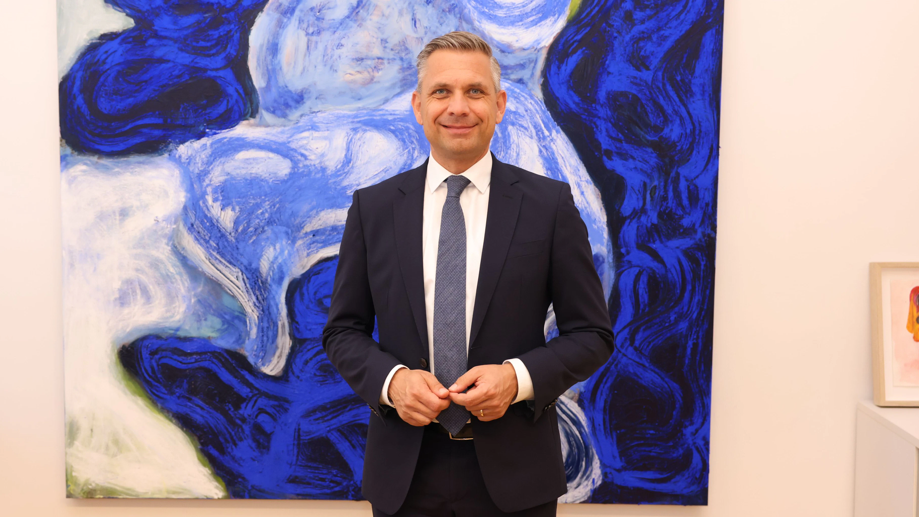 "Steuern runter": Wirtschaftsminister Wolfgang Hattmannsdorfer