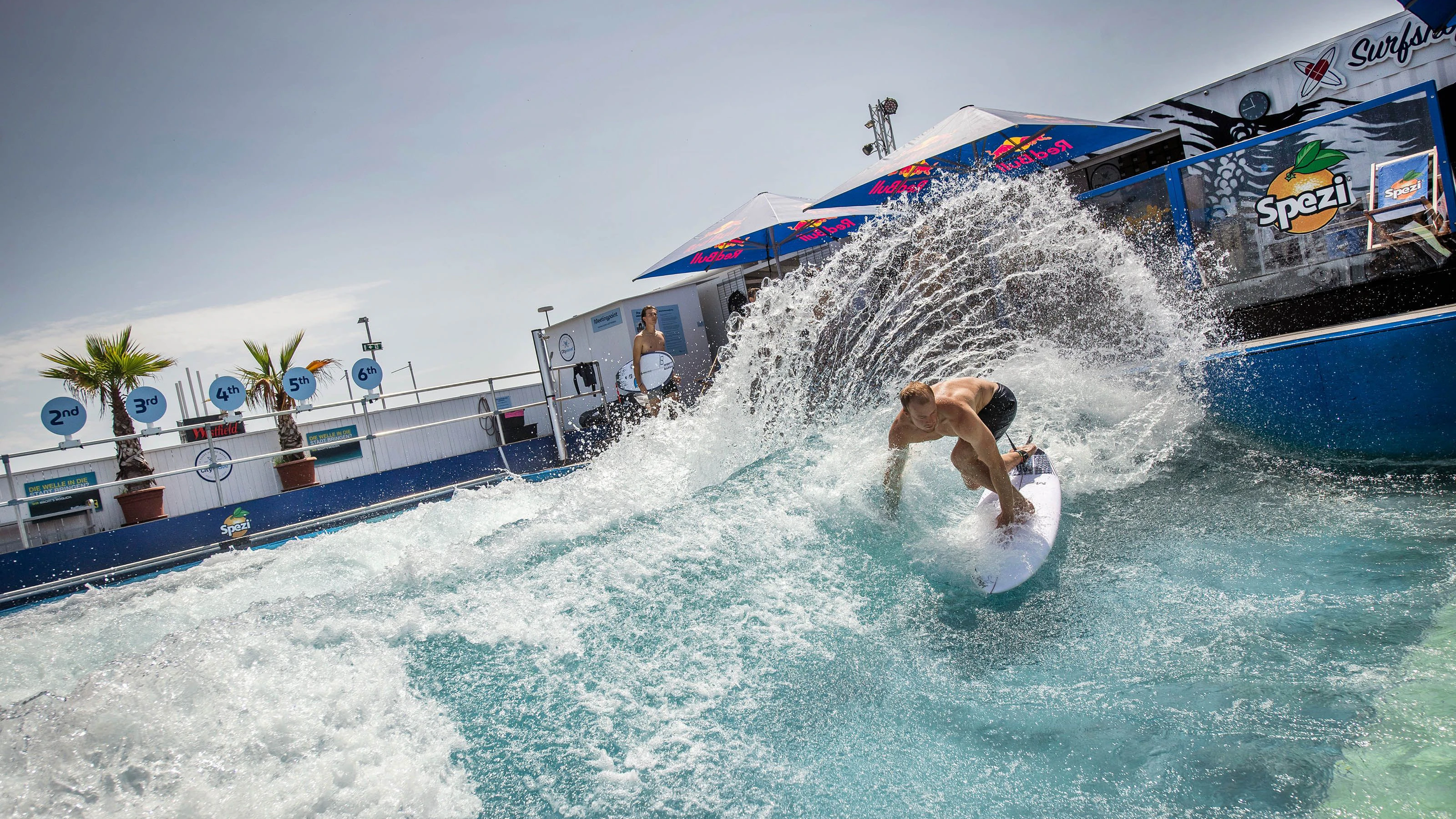 Ab 1. Mai kann in der SCS wieder gesurft werden.