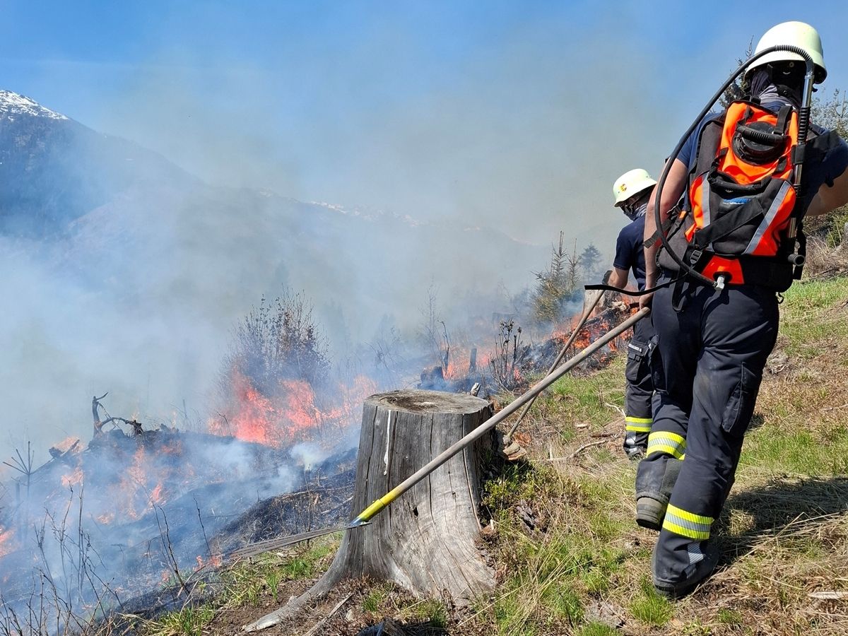 Nach dem verheerenden Waldbrand im Lesachtal gibt es Hinweise auf die mögliche Brandursache.