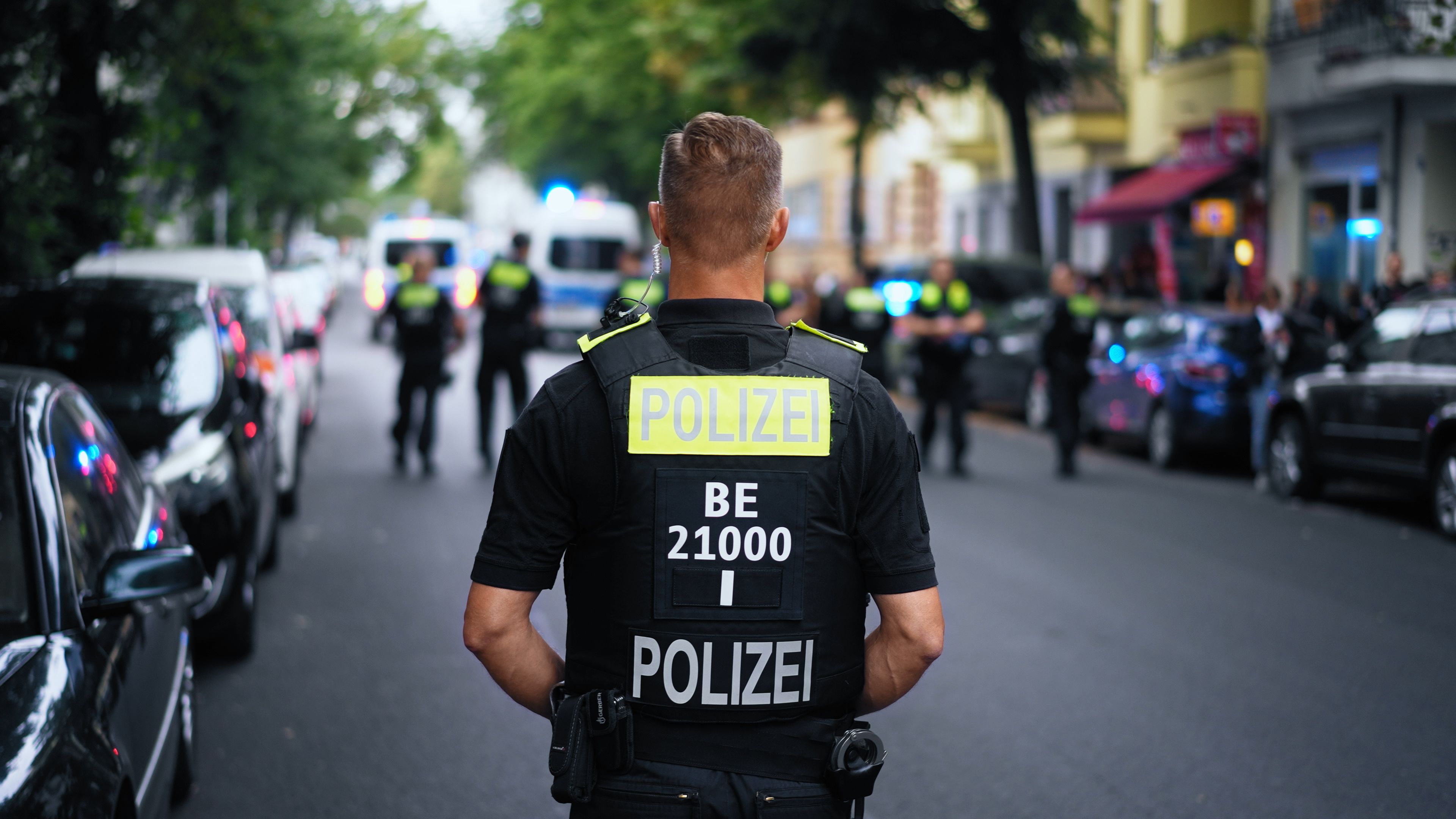 Heute.at - Schüsse in Berlin – Polizei stoppt Unfalllenker