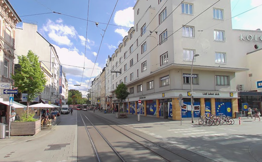 Der Mann wurde hier von der Bim erfasst und schwer verletzt.