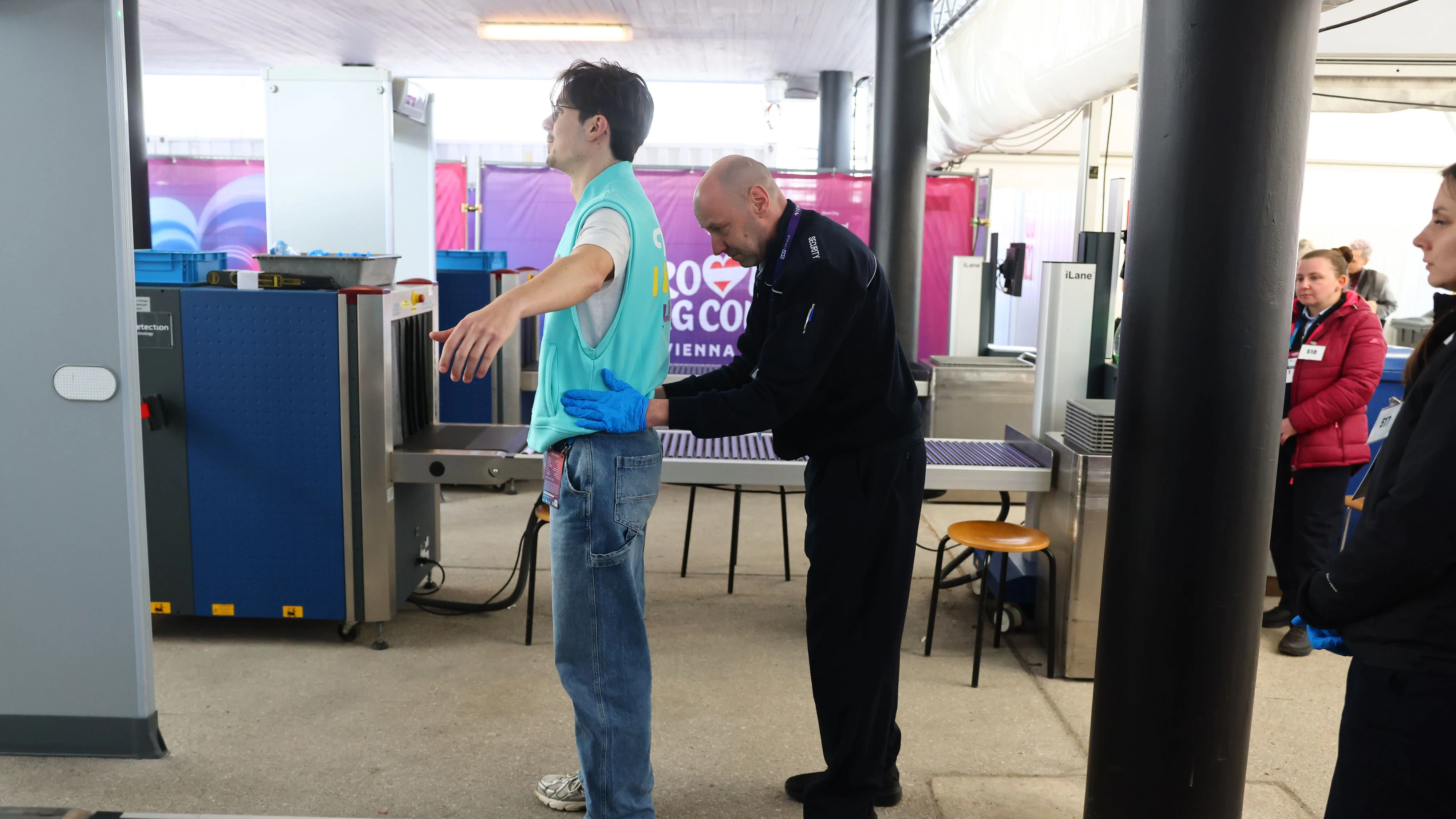 Heute.at - ESC in Wien: Stadthalle ist jetzt Hochsicherheitstrakt