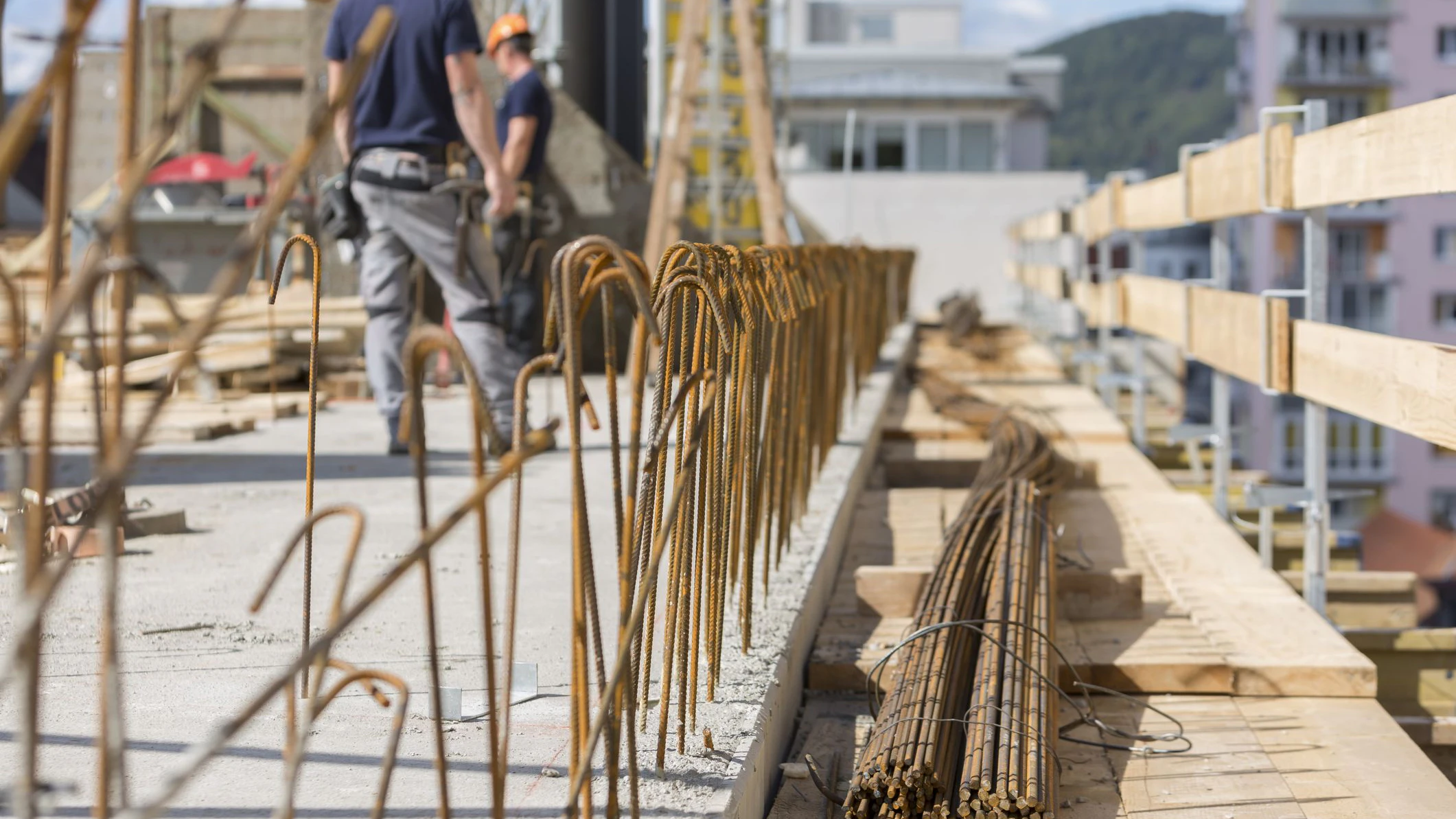 Die Arbeiter auf der Baustelle müssen die Werkzeuge künftig ruhenlassen.