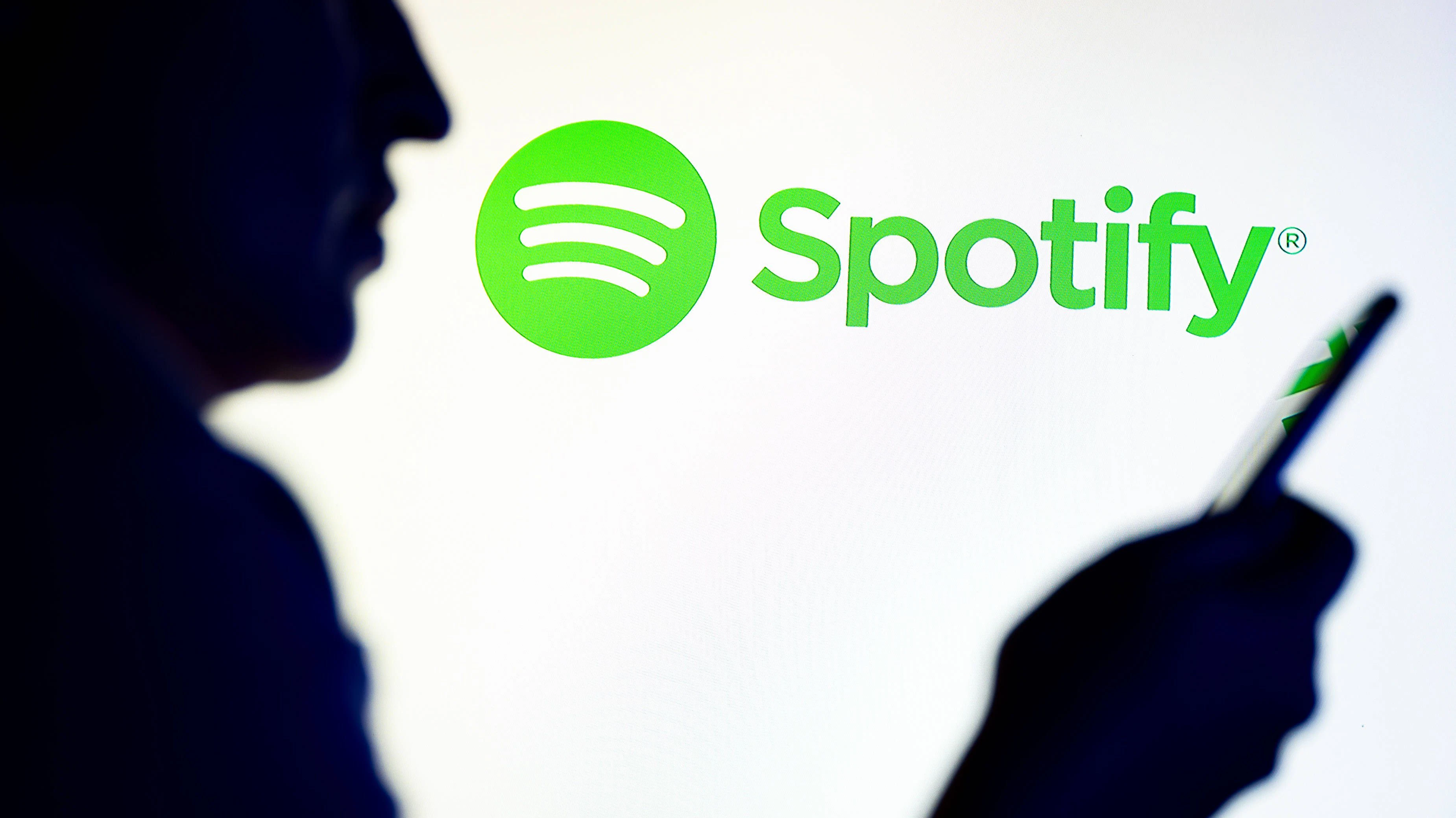 Brand logos in Poland - 26 Nov 2025 In this photo illustration, the Spotify logo is seen displayed on TV. Poland Copyright: xMateuszxSlodkowskix/xSOPAxImagesx 20251126SOPAMASL041