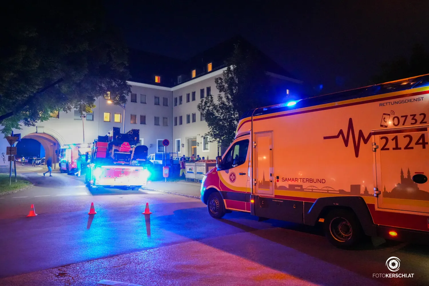 Bei dem Feuer musste das Gebäude evakuiert werden.