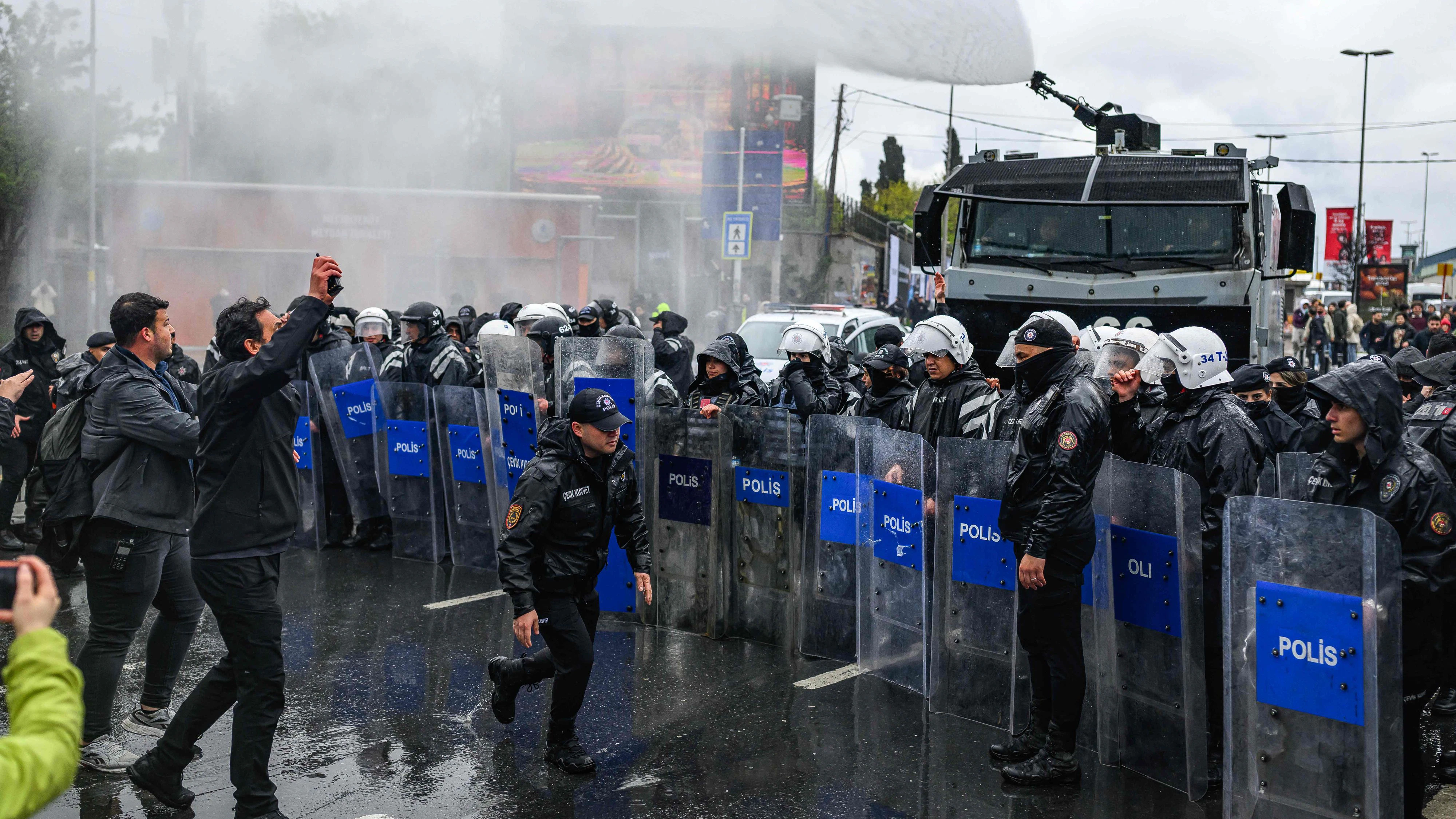 Ausschreitungen bei der Mai-Demo in Istanbul.