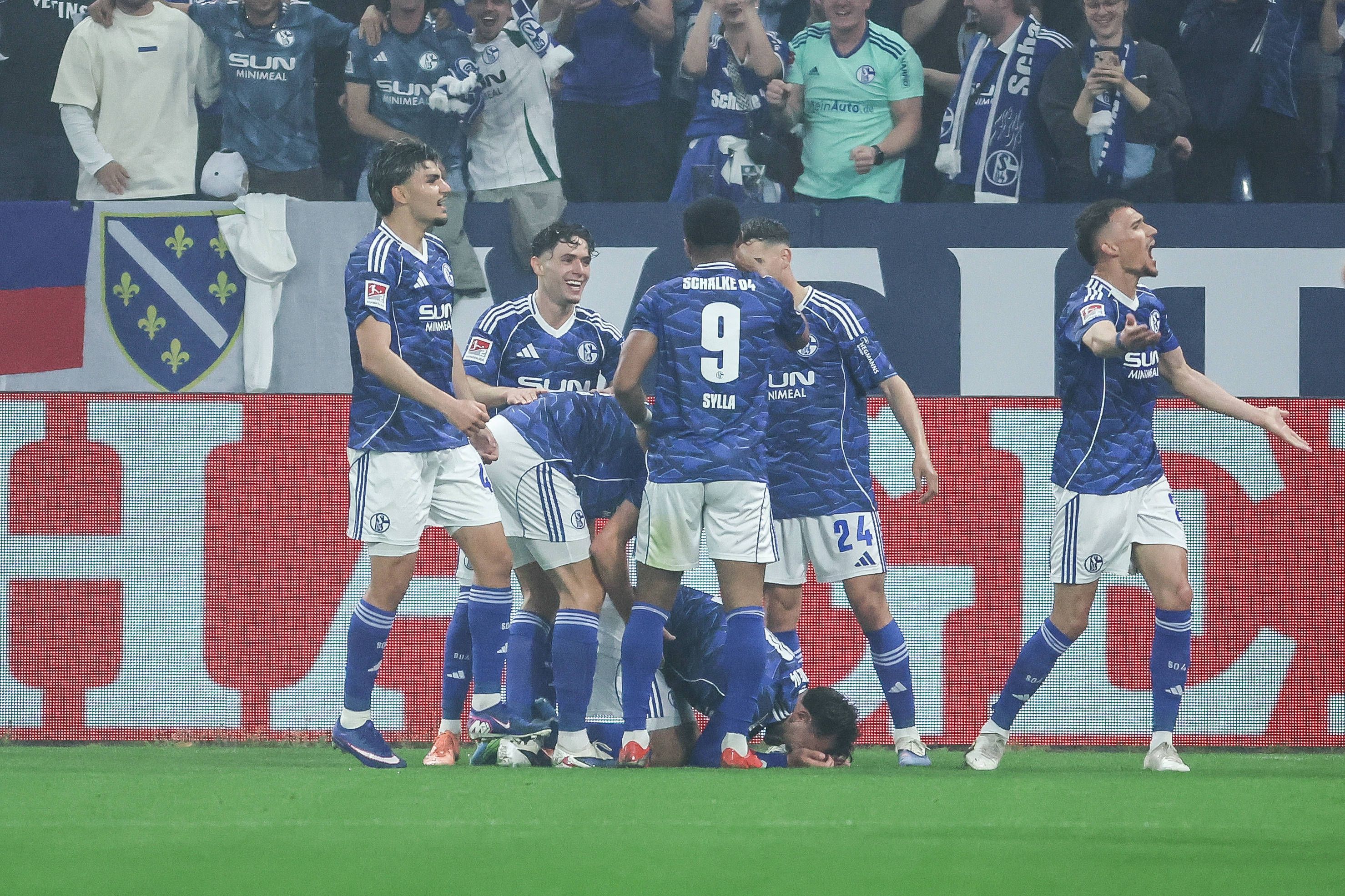 Schalke ist zurück in der Bundesliga. 