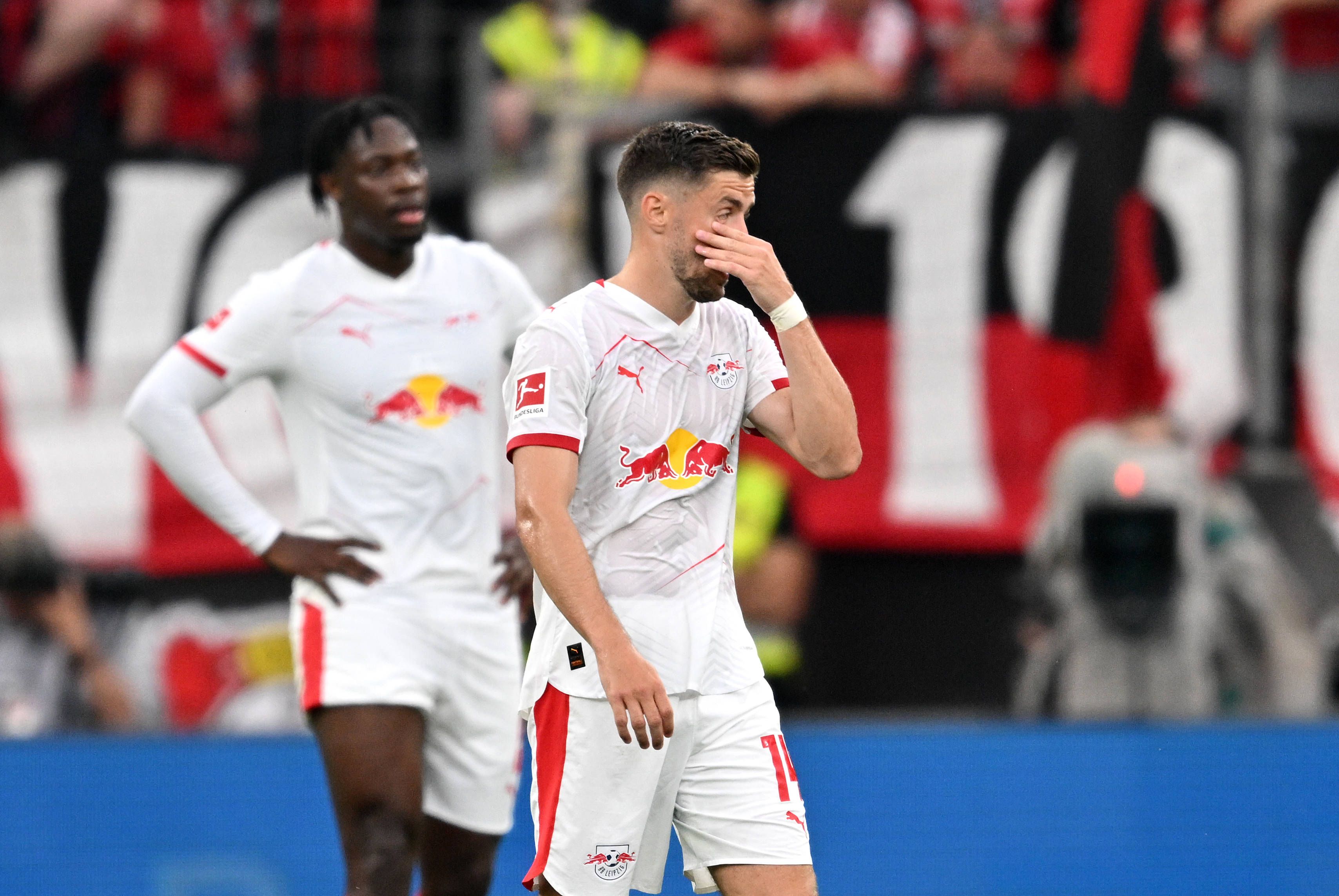 Das war nichts. Christoph Baumgartner nach einem Leverkusen-Tor.