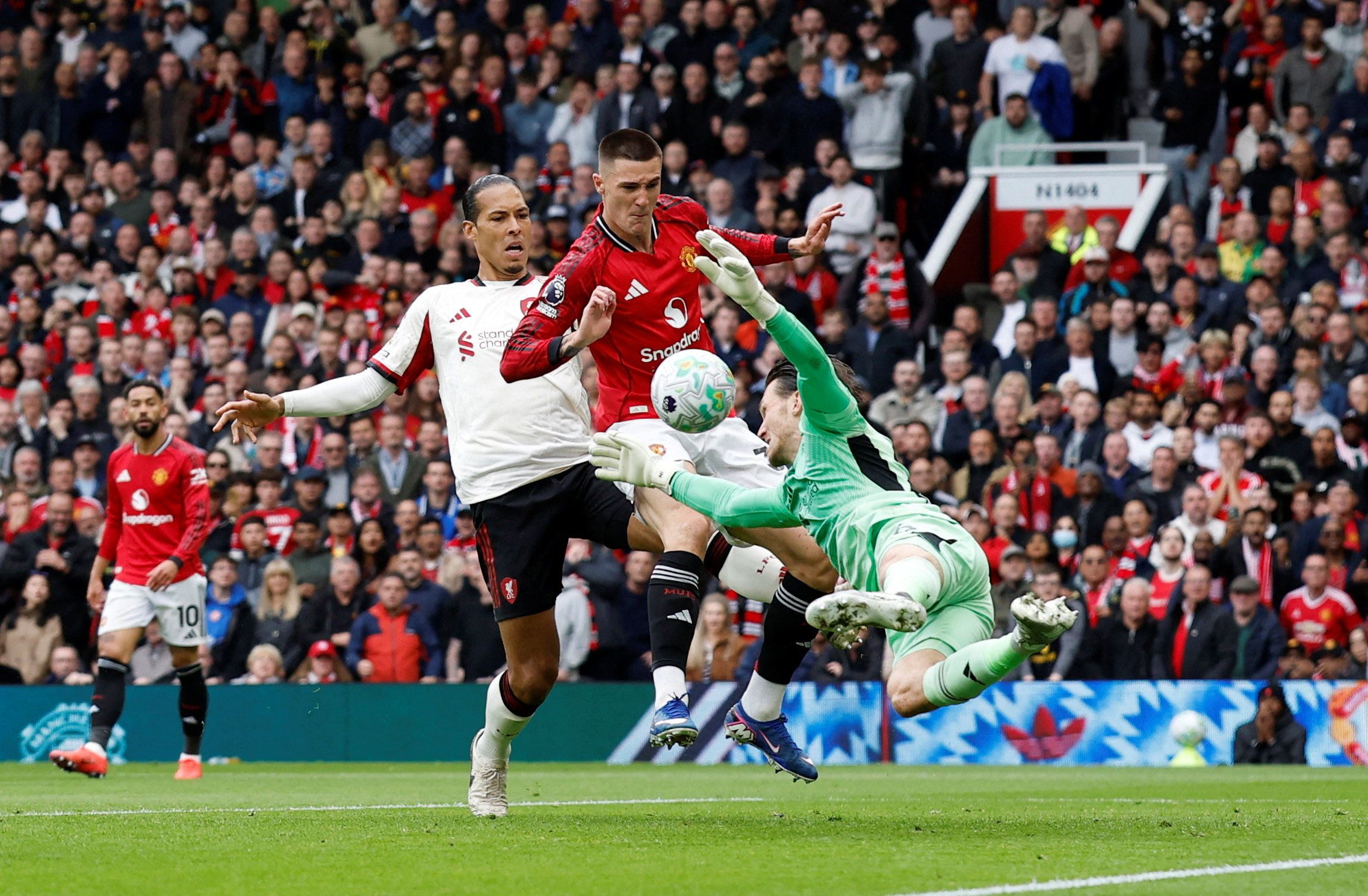 Manchester und Liverpool lieferten einander ein packendes Duell.