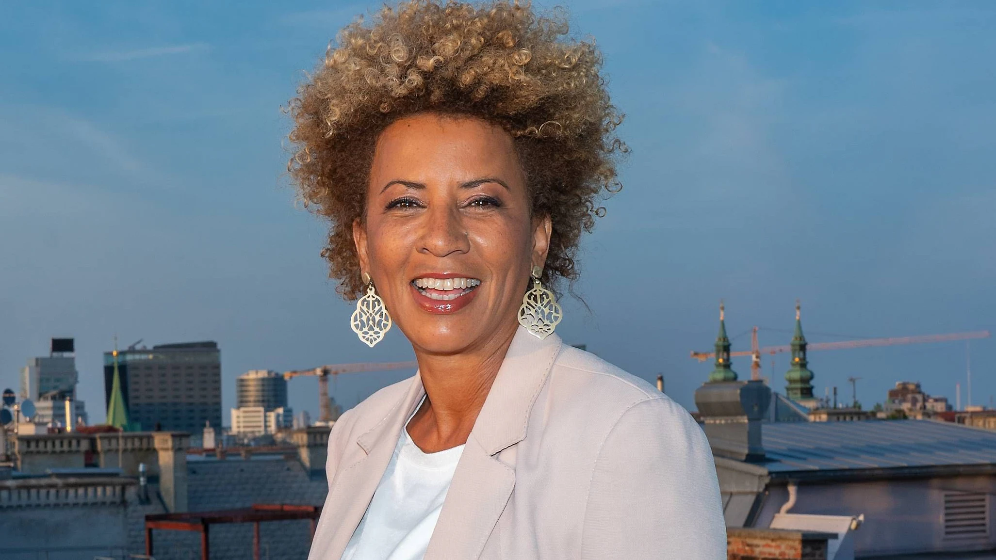 Arabella Kiesbauer ist seit Jahrzehnten im TV.