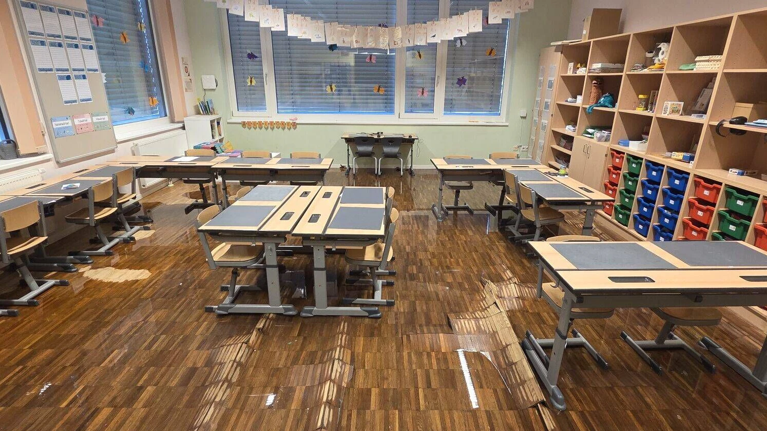 Leobendorf: Mehrere Klassen durch Schüler geflutet