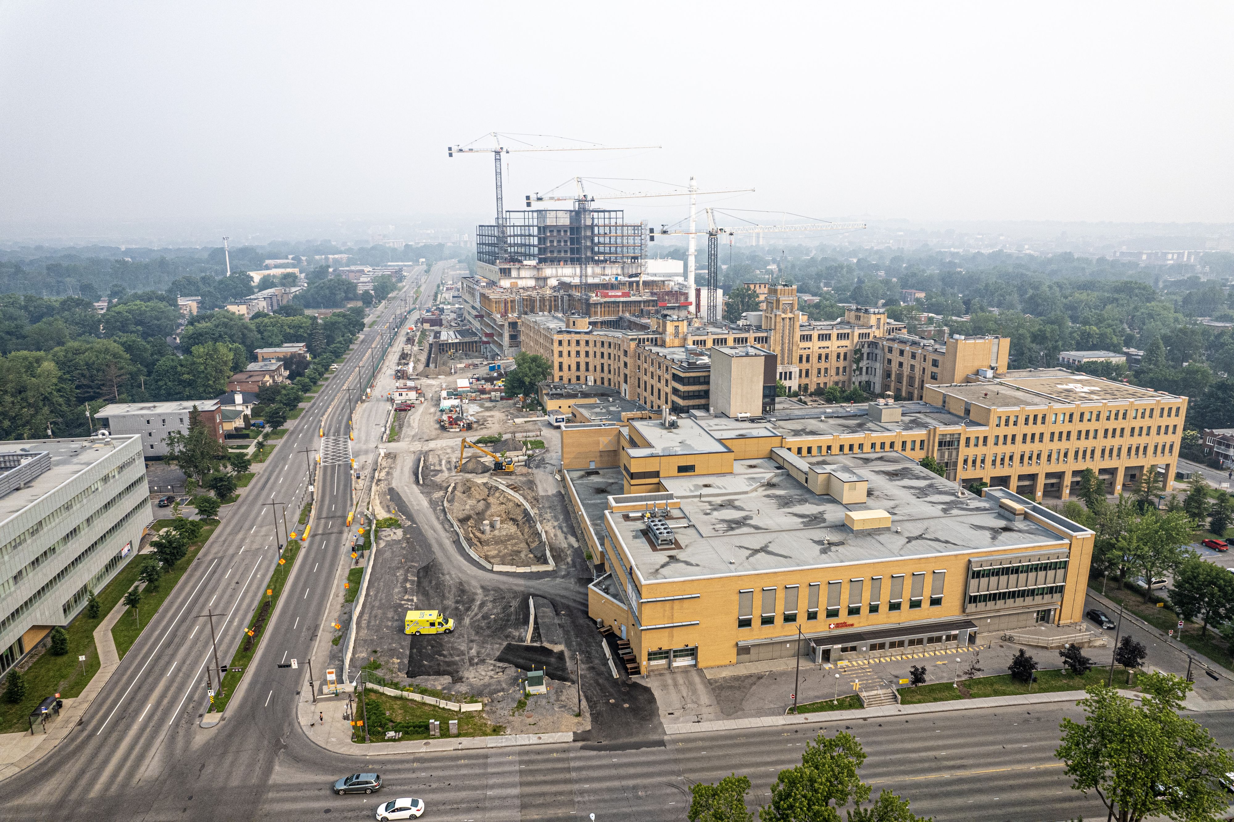 Blick auf das Hôpital de l'Enfant-Jésus während des Umbaus 2023.