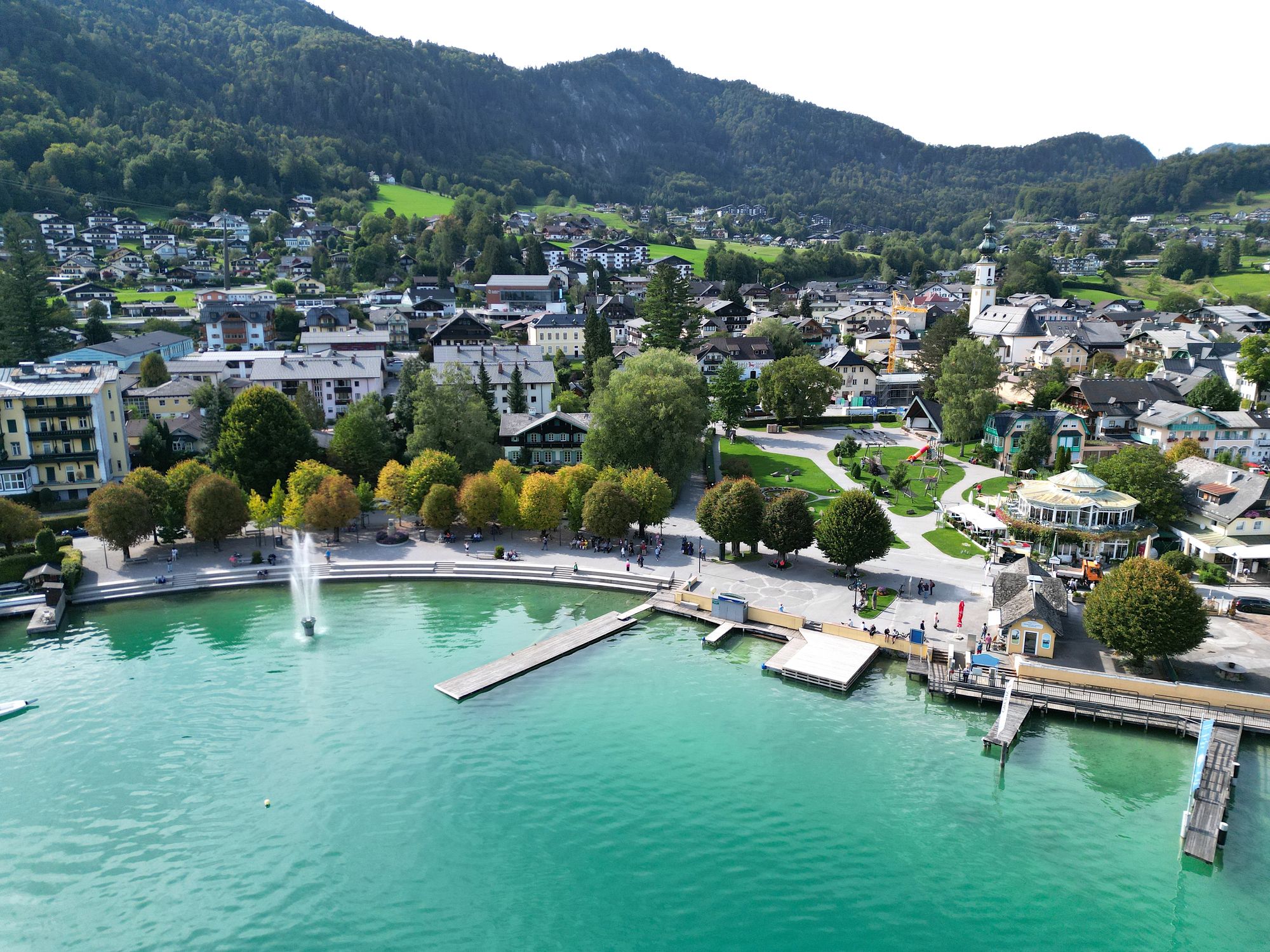 Im noblen St. Gilgen am Wolfgangsee soll der Verdächtige gefasst worden sein.