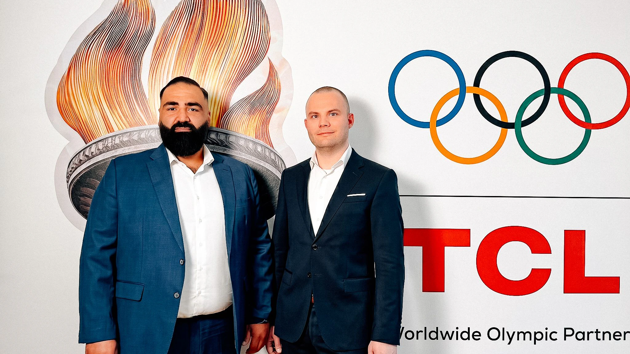 TCL verstärkt sein Führungsteam für die DACH-Region am Standort München und besetzt zwei zentrale Positionen neu: Taylan Güzel ist ab sofort Senior Sales Director DACH, Domenik Jürgens ist neuer Head of Key Account Management DACH.