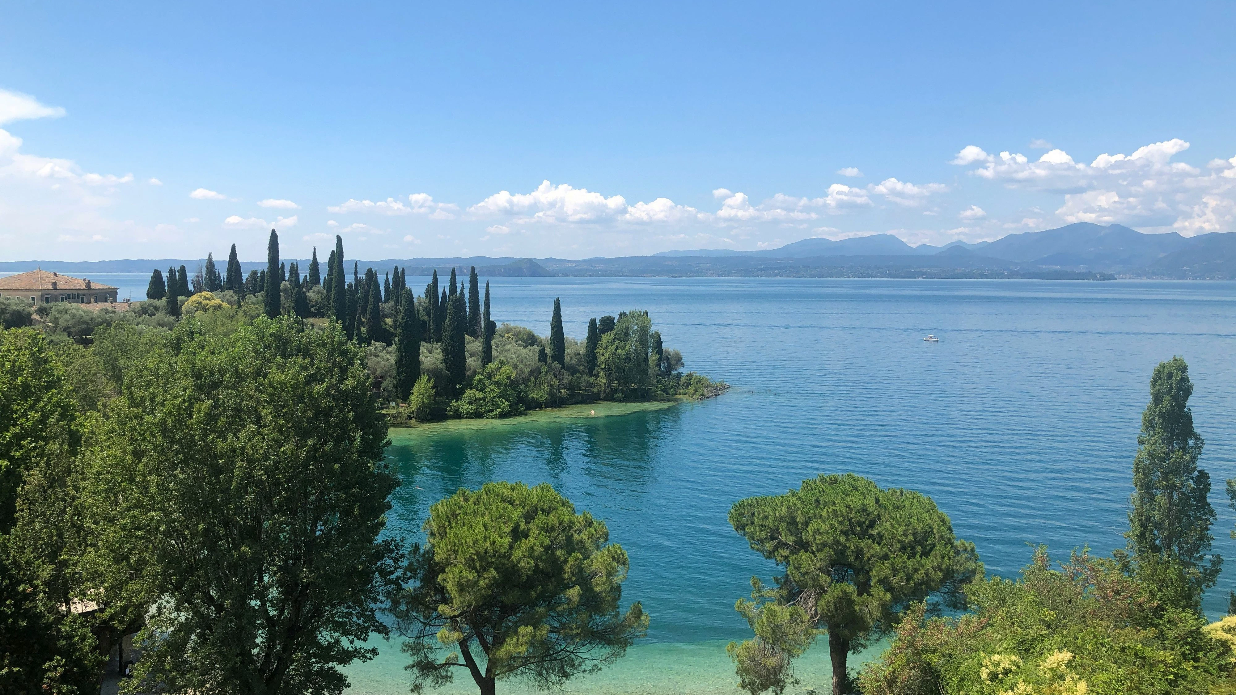 Heute.at - Seltenes Naturphänomen am Gardasee fasziniert
