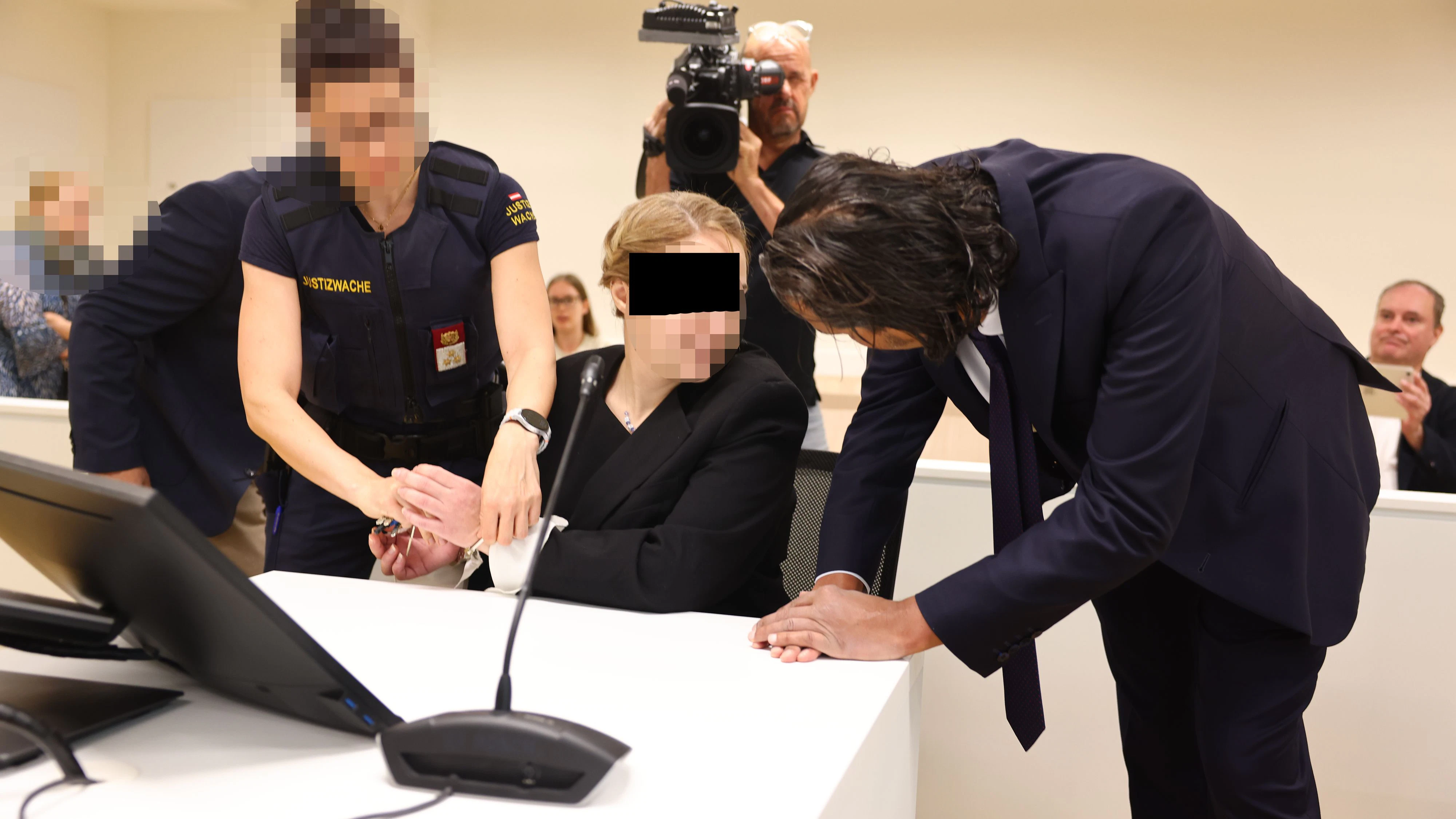 Die Anwaltsgattin