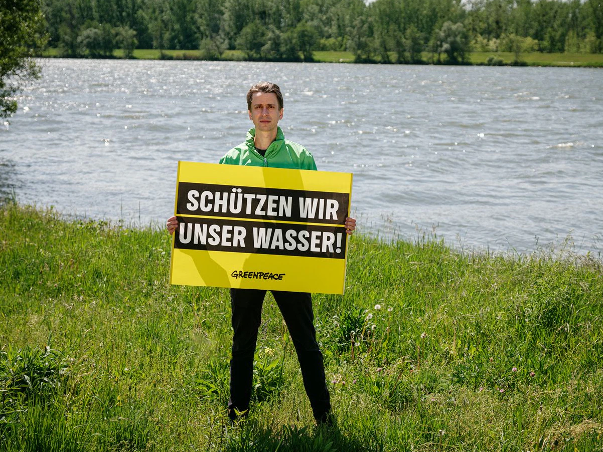 Sebastian Theissing-Matei ist Wasser-Experte bei Greenpeace Österreich.