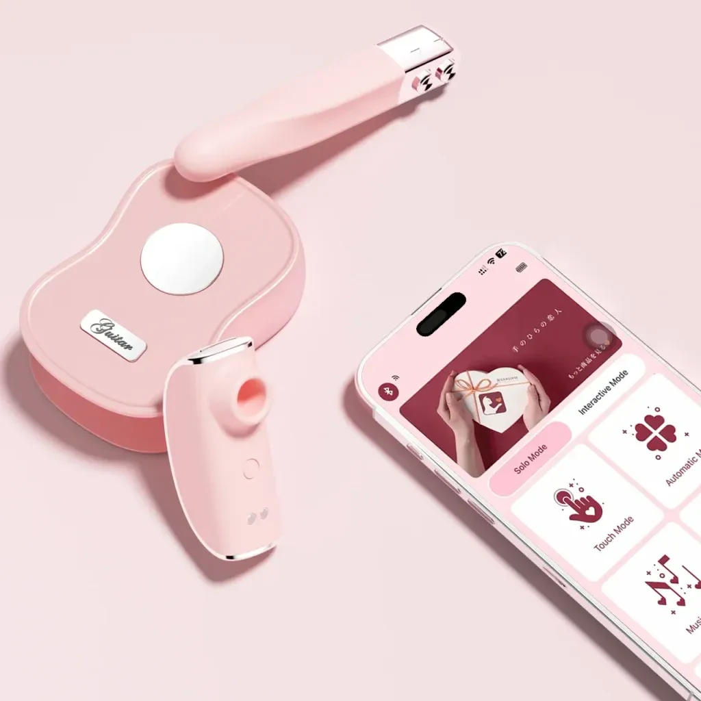 Die GuiTar ist zudem mit einer App kompatibel, über die Partner das Spielzeug auch aus der Ferne steuern können.