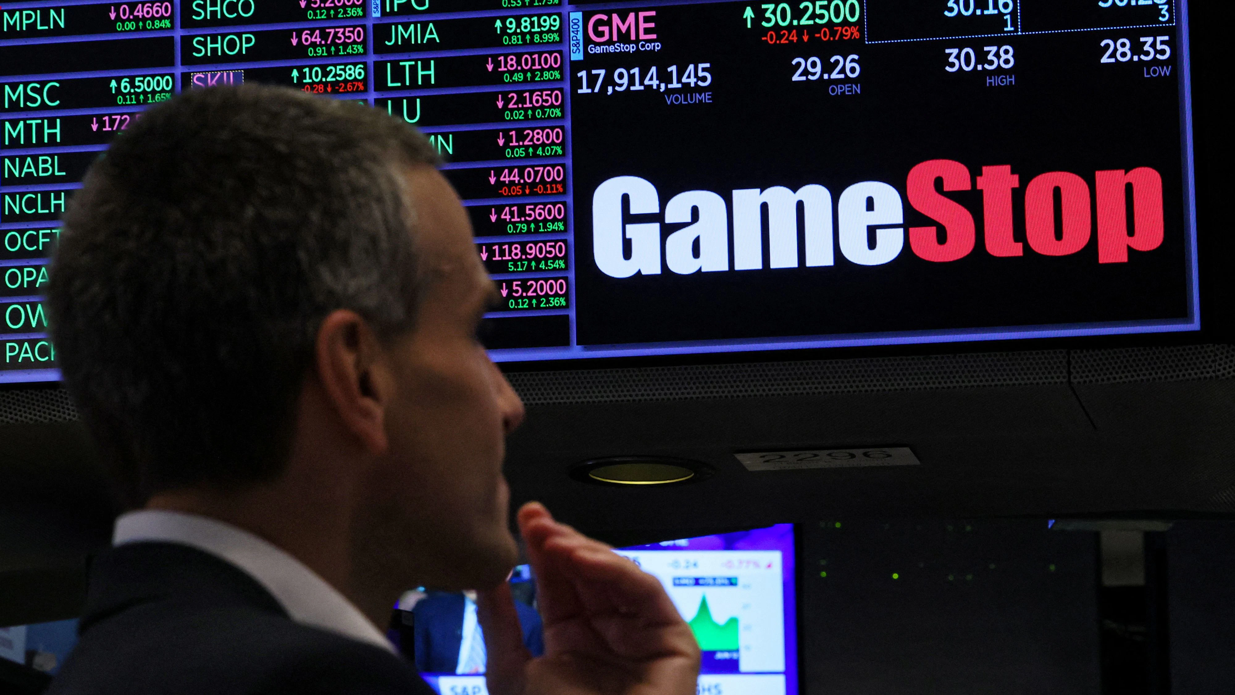 Gamestop-Chef Ryan Cohen will mit der Übernahme dem Online-Riesen Amazon stärker Konkurrenz machen.