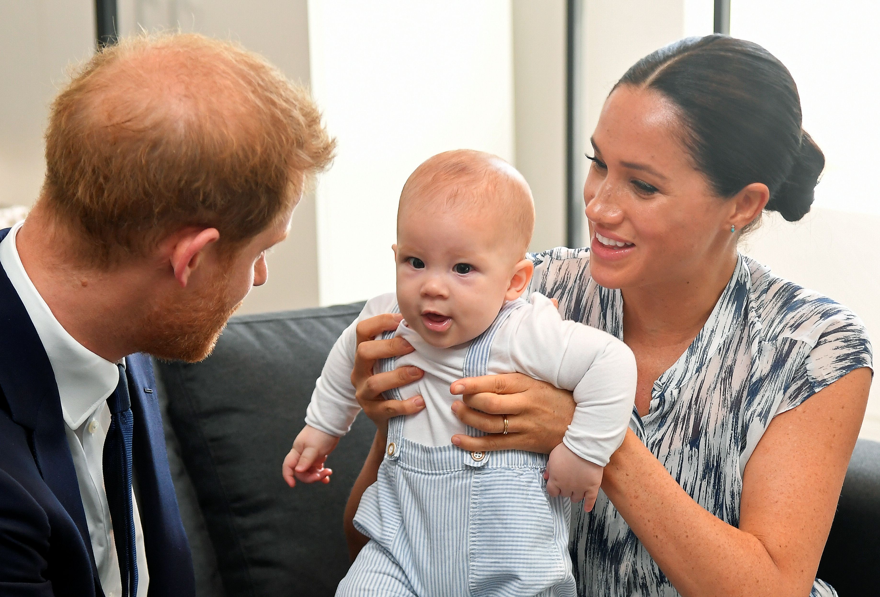 Archie von Sussex, der Sohn von Herzogin Meghan und Prinz Harry, feiert seinen Geburtstag fernab des britischen Königshauses.