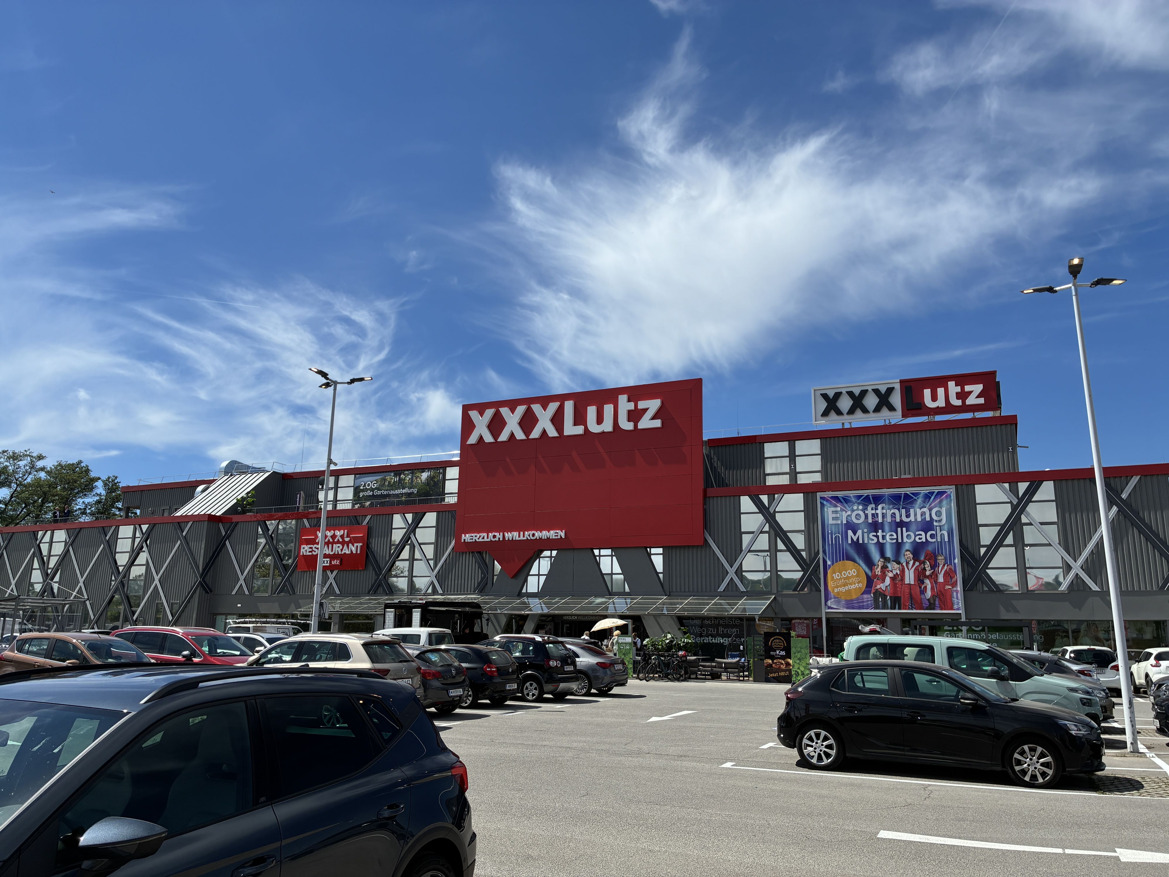 Der neue XXXLutz in Mistelbach