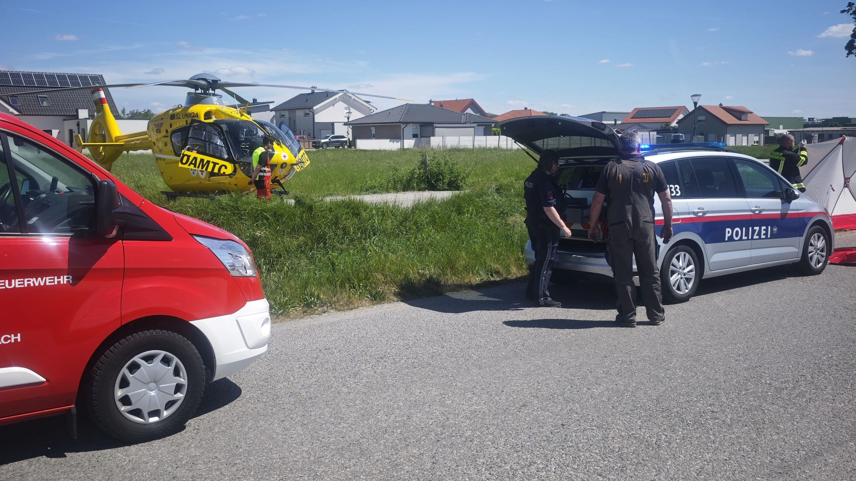 Heute.at - Radfahrer stirbt bei Crash mit Lkw in Purbach