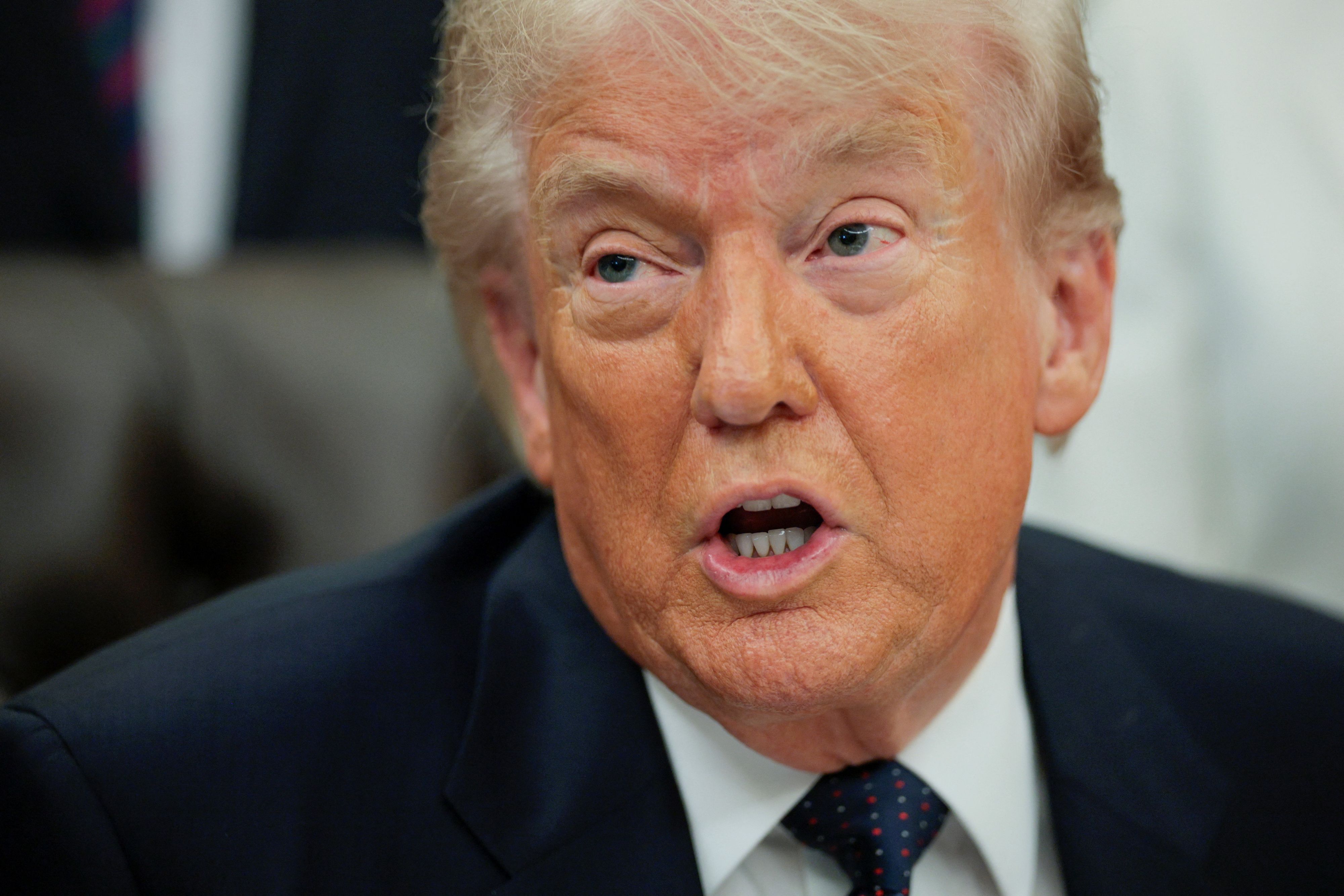 US-Präsident Donald Trump hat einen Einsatz in der Straße von Hormus vorerst ausgesetzt. 