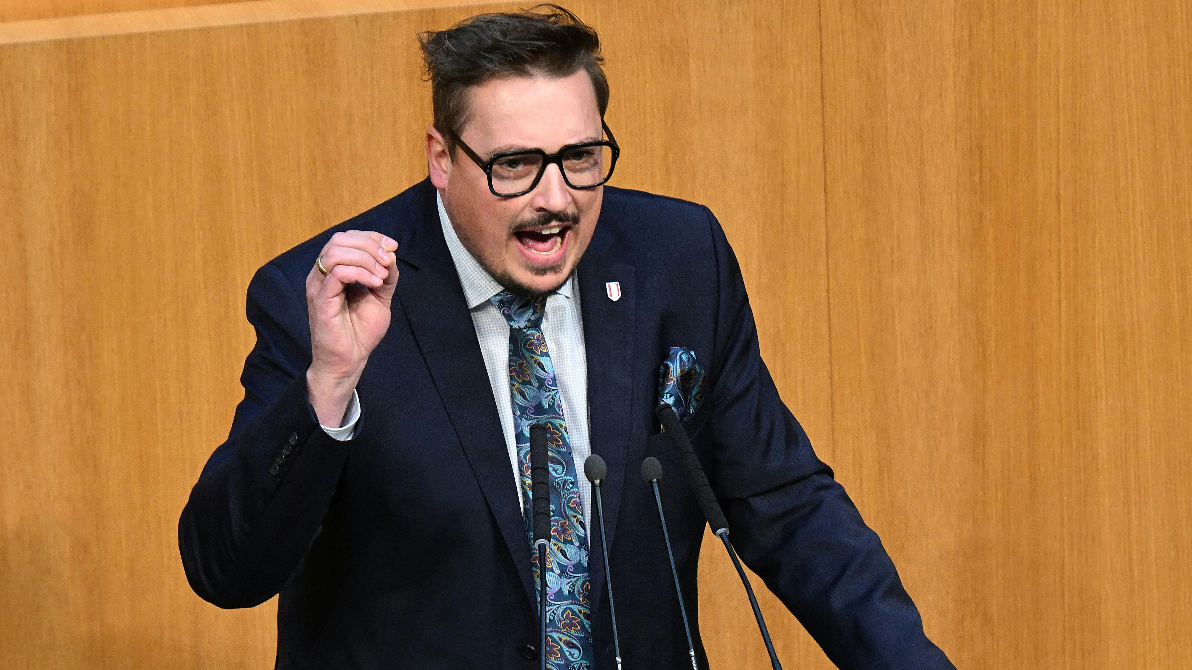 FPÖ-Politiker Christoph Steiner hat Bischof Hermann Glettler zu Kaffe und Kuchen eingeladen.