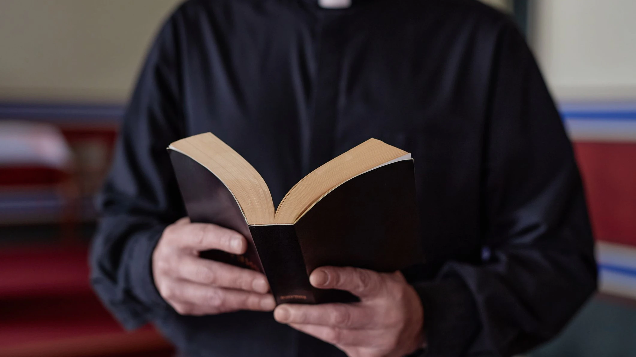 Der Pastor muss sich vor Gericht verantworten. (Symbolbild)