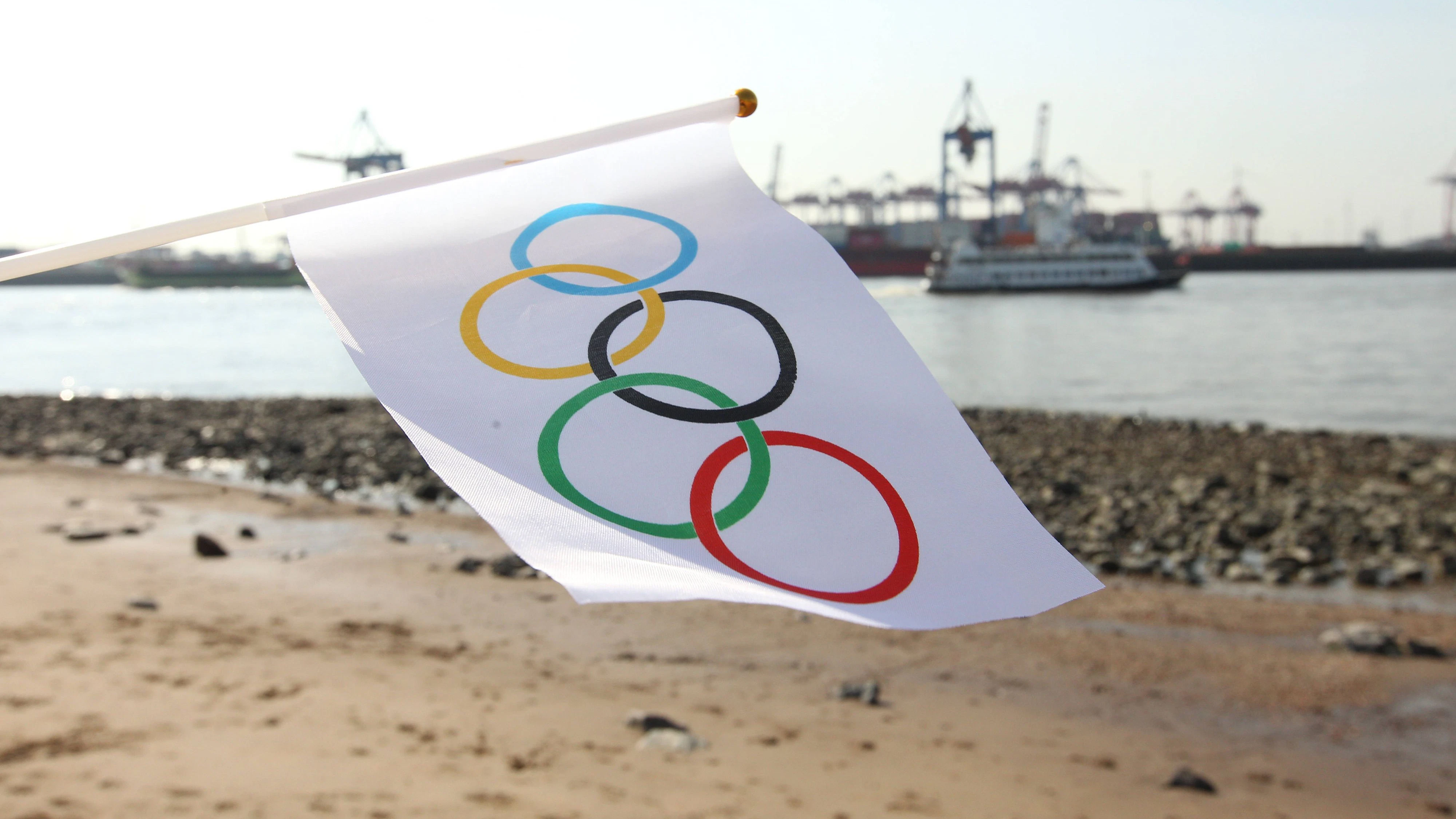Die Olympia-Flagge 