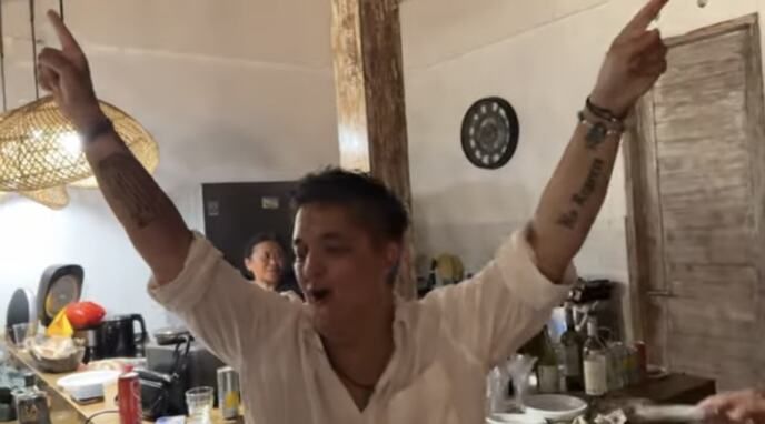 Marija Šerifović beim Feiern.