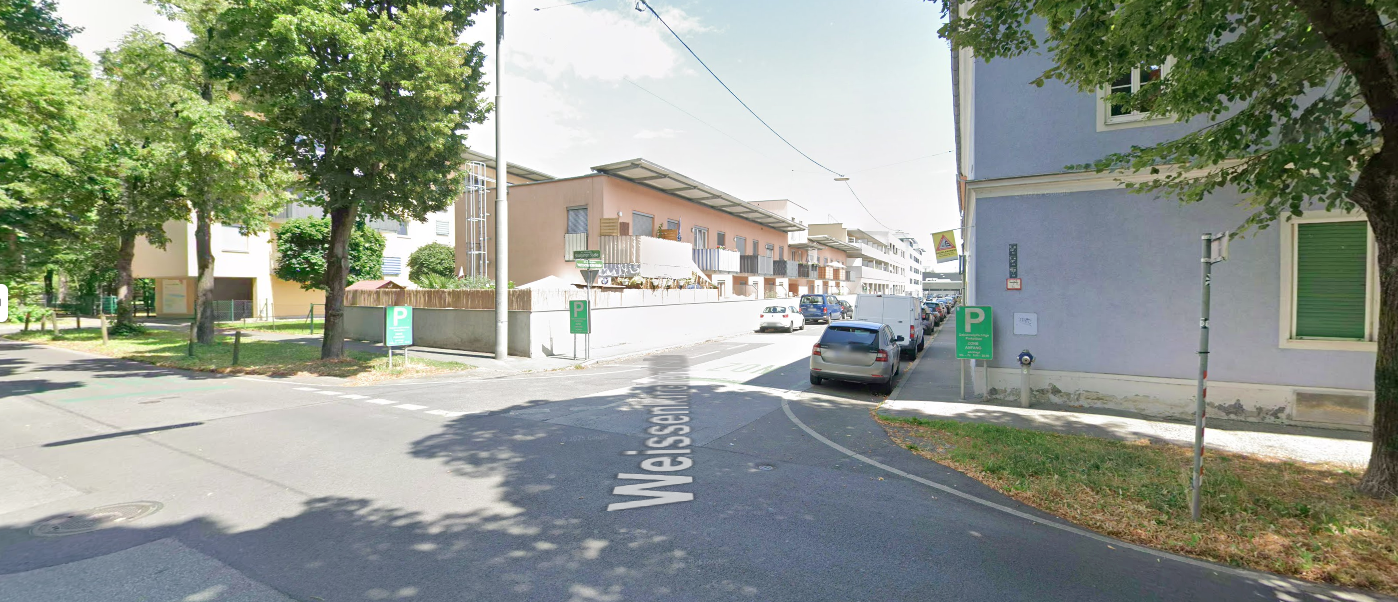 In der Weissenkirchenstraße in Eggersberg gibt es Ärger über die Parkplätze.