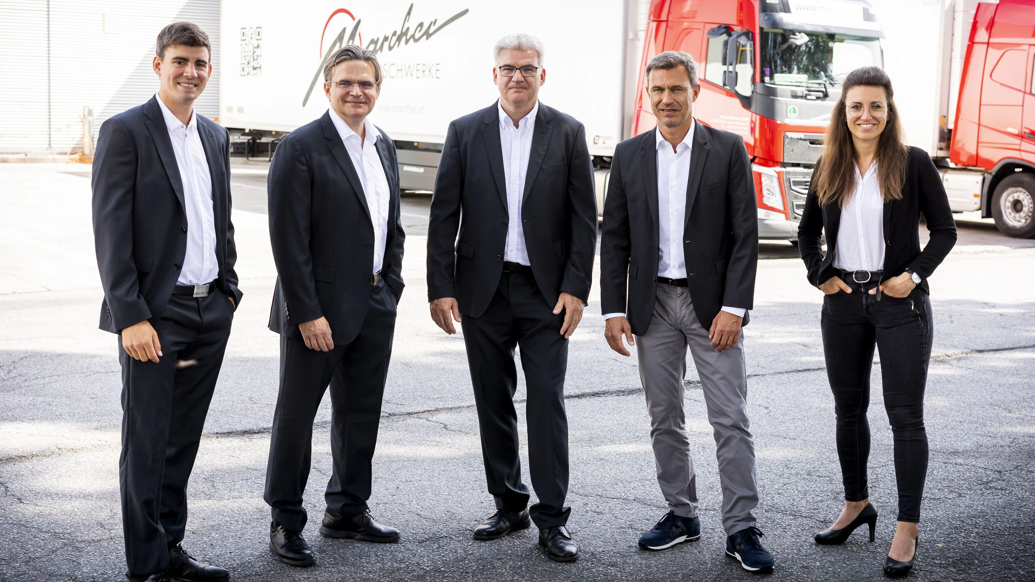 Die Marcher Fleischwerke sind ein traditionsreiches Familienunternehmen mit über 90-jähriger Firmengeschichte. Heute wird das Unternehmen in dritter Generation von Norbert, Gernot und Herfried Marcher geführt.