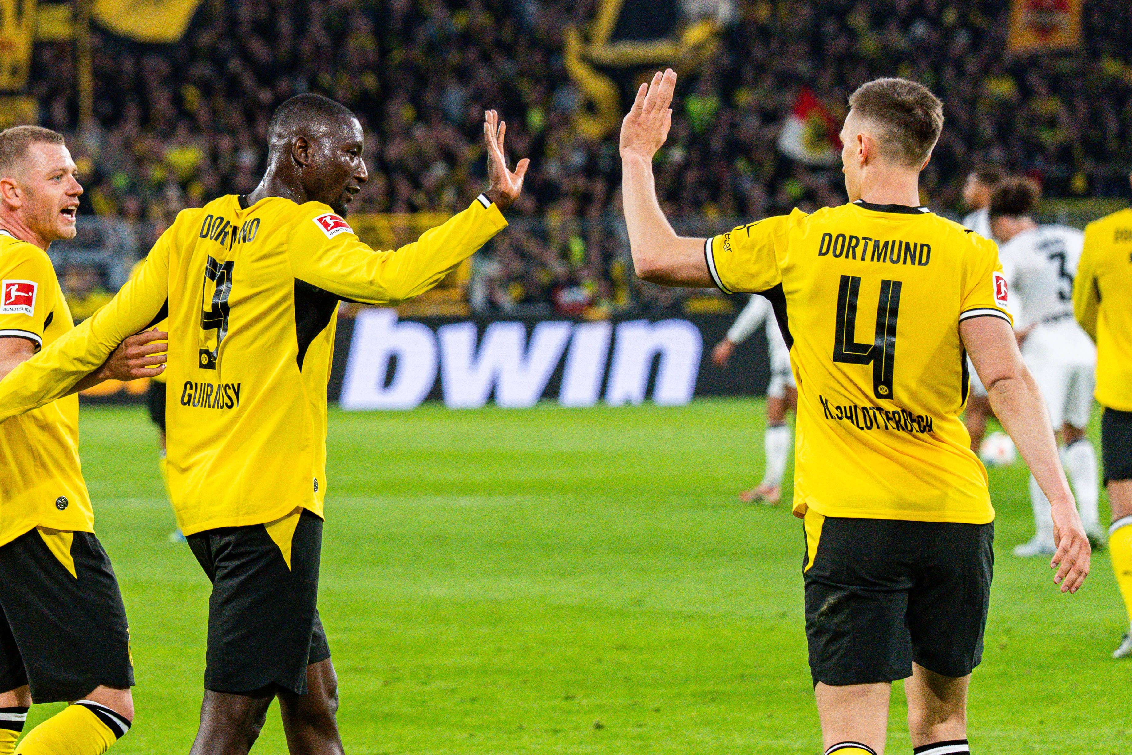 Der BVB jubelt.