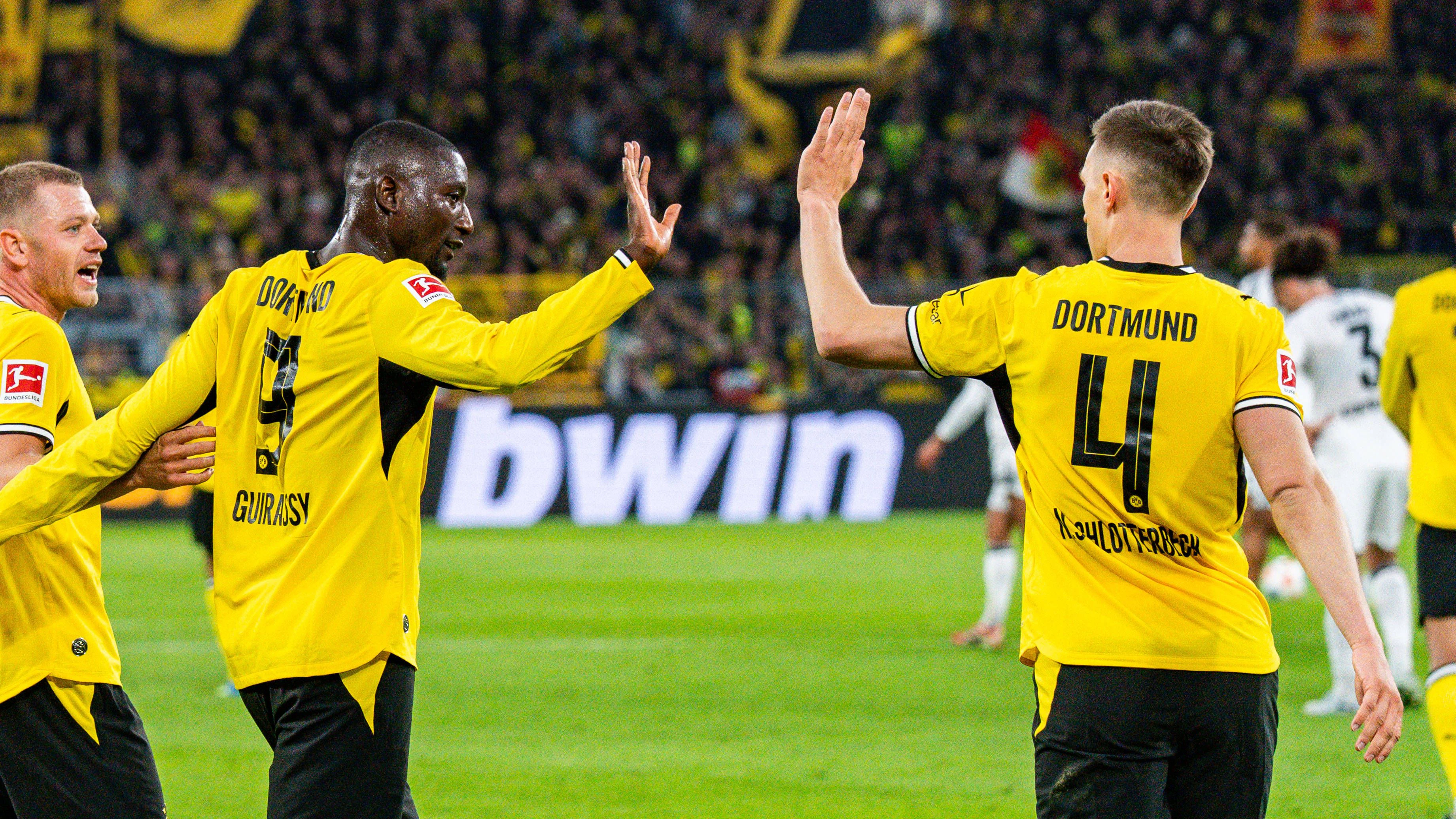 08.05.2026, Borussia Dortmund vs. Eintracht Frankfurt, 1. Bundesliga, 33. Spieltag Tor zum 2:1 durch Nico Schlotterbeck Borussia Dortmund, 4 mit Julian Brandt Borussia Dortmund, 10 Waldemar Anton Borussia Dortmund, 3 Nico Schlotterbeck Borussia Dortmund, 4 Luca Reggiani Borussia Dortmund, 49 Samuele Inacio Borussia Dortmund, 40 Serhou Guirassy Borussia Dortmund, 9 Marcel Sabitzer Borussia Dortmund, 20 Julian Ryerson Borussia Dortmund, 26 Jobe Bellingham Borussia Dortmund, 7 Wichtiger Hinweis: Gemaess den Vorgaben der DFL Deutsche Fussball Liga bzw. des DFB Deutscher Fussball-Bund ist es untersagt, in dem Stadion und/oder vom Spiel angefertigte Fotoaufnahmen in Form von Sequenzbildern und/oder videoaehnlichen Fotostrecken zu verwerten *** 08 05 2026, Borussia Dortmund vs Eintracht Frankfurt, 1 Bundesliga, Matchday 33 Goal for 2 1 by Nico Schlotterbeck Borussia Dortmund, 4 with Julian Brandt Borussia Dortmund, 10 Waldemar Anton Borussia Dortmund, 3 Nico Schlotterbeck Borussia Dortmund, 4 Luca Reggiani Borussia Dortmund, 49 Samuele Inacio Borussia Dortmund, 40 Serhou Guirassy Borussia Dortmund, 9 Marcel Sabitzer Borussia Dortmund, 20 Julian Ryerson Borussia Dortmund, 26 Jobe Bellingham Borussia Dortmund, 7 Important note In accordance with the regulations of the DFL German Football League and the DFB German Football Association, it is prohibited to use photographs taken in the stadium or of the match in the form of sequential images or video-like photo series Copyright: xBahhoxKarax