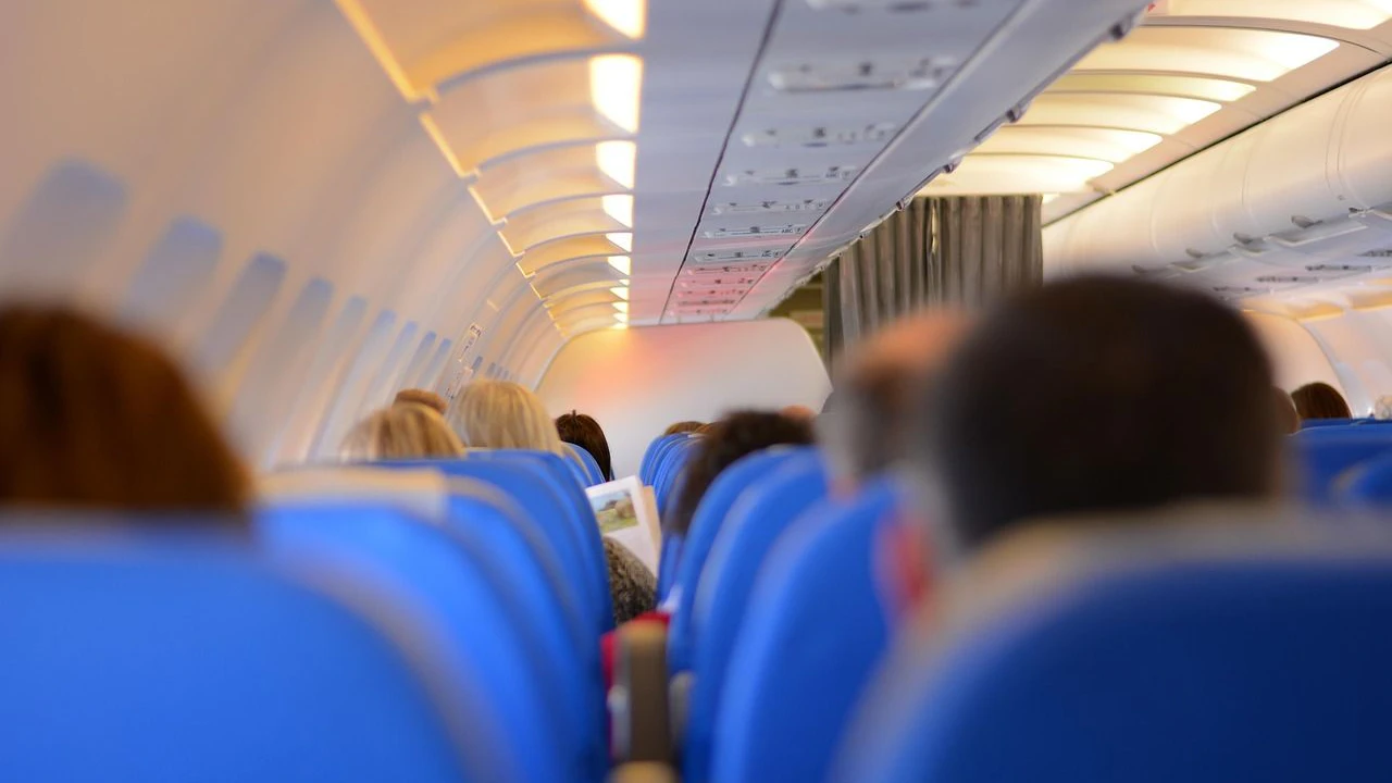 Heute.at - Ryanair-Pöbler müssen über 10.000 Euro zahlen
