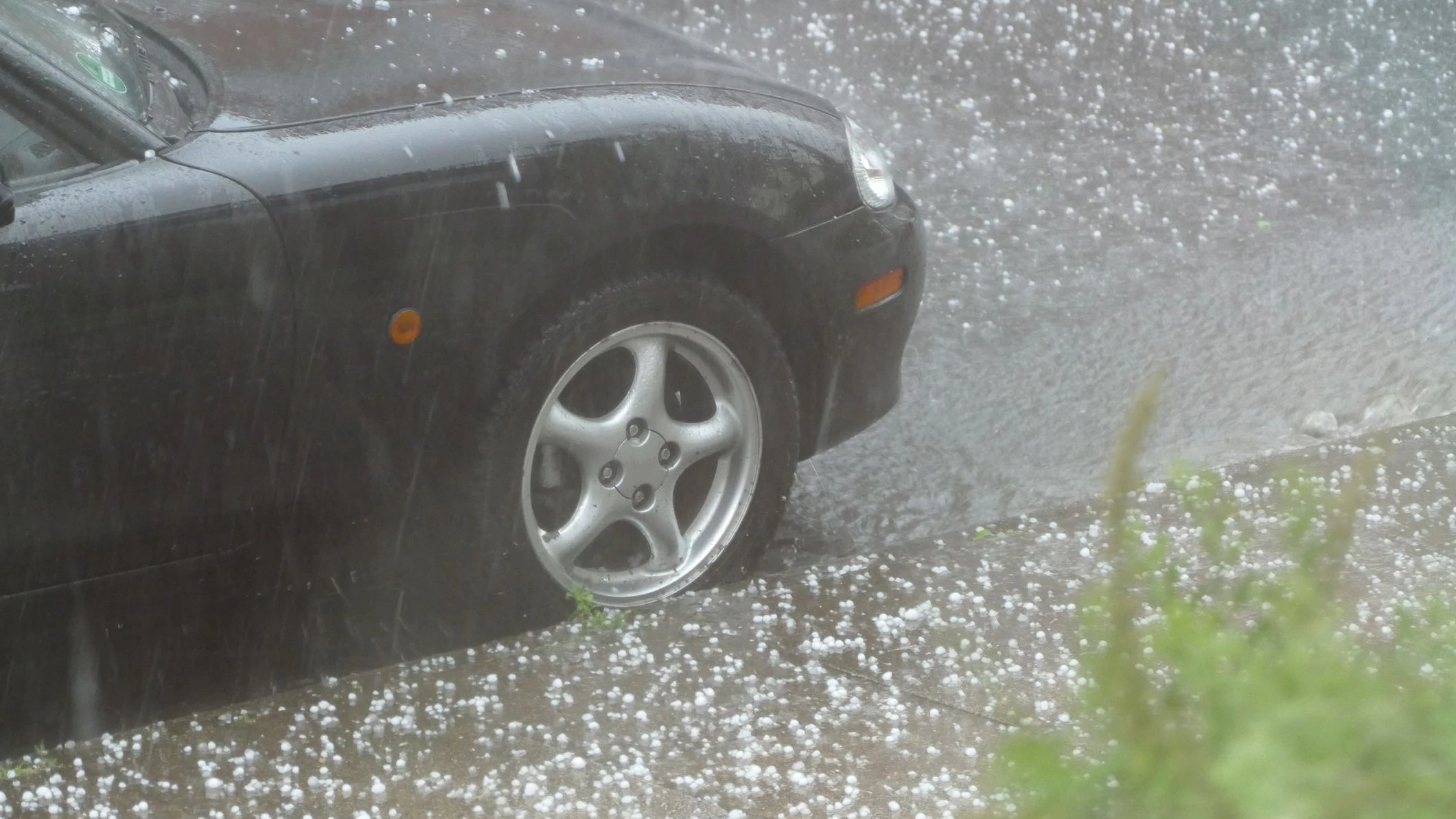 Noch am Samstag kann es in Teilen Österreichs zu Hagel kommen. 