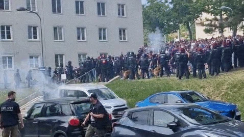 Heute.at - Eskalation vor Wiener Derby! Polizei im Großeinsatz