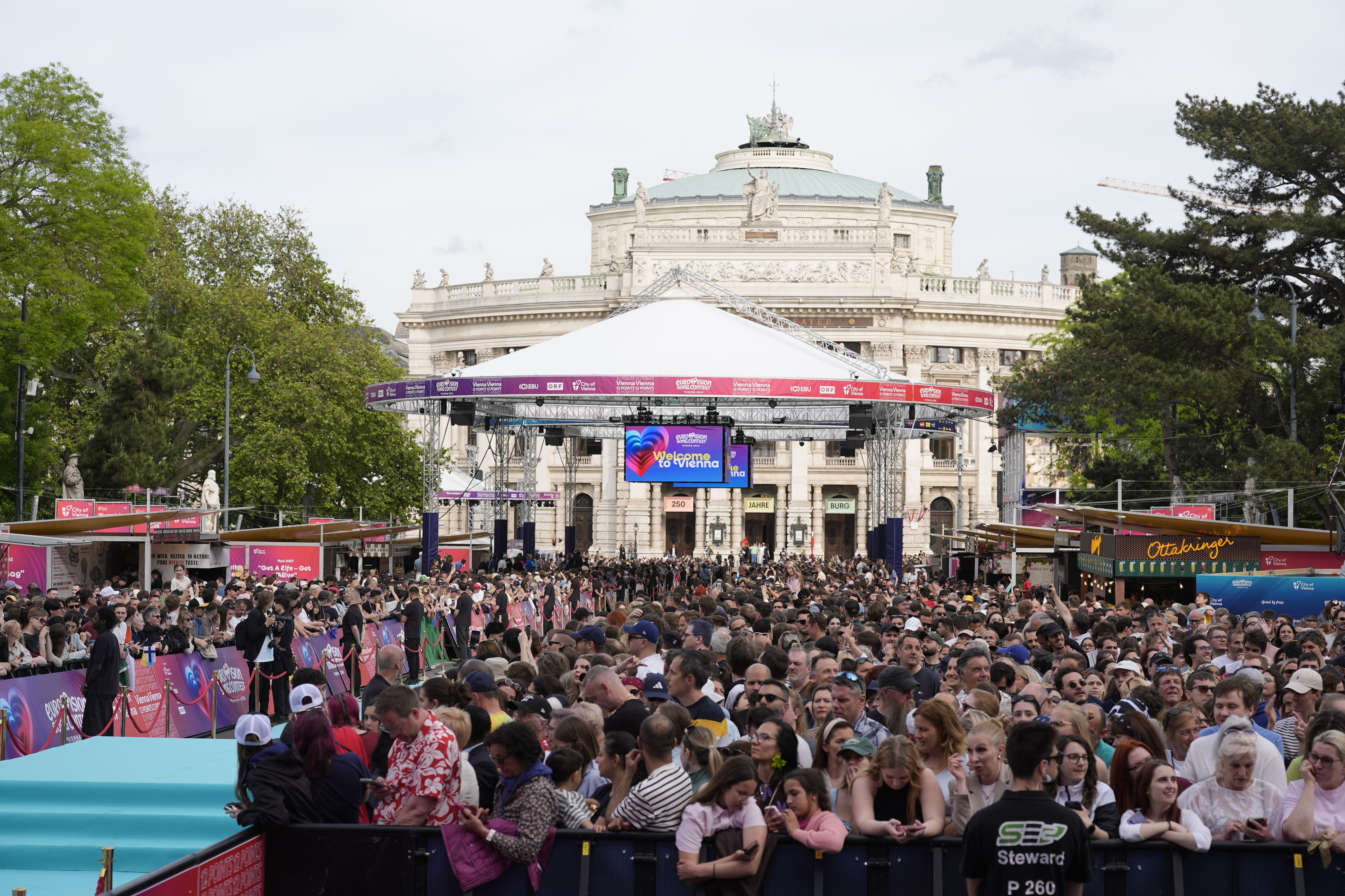 Am Montagabend musste das ESC-Village am Wiener Rathausplatz geräumt werden. (Symbolbild)