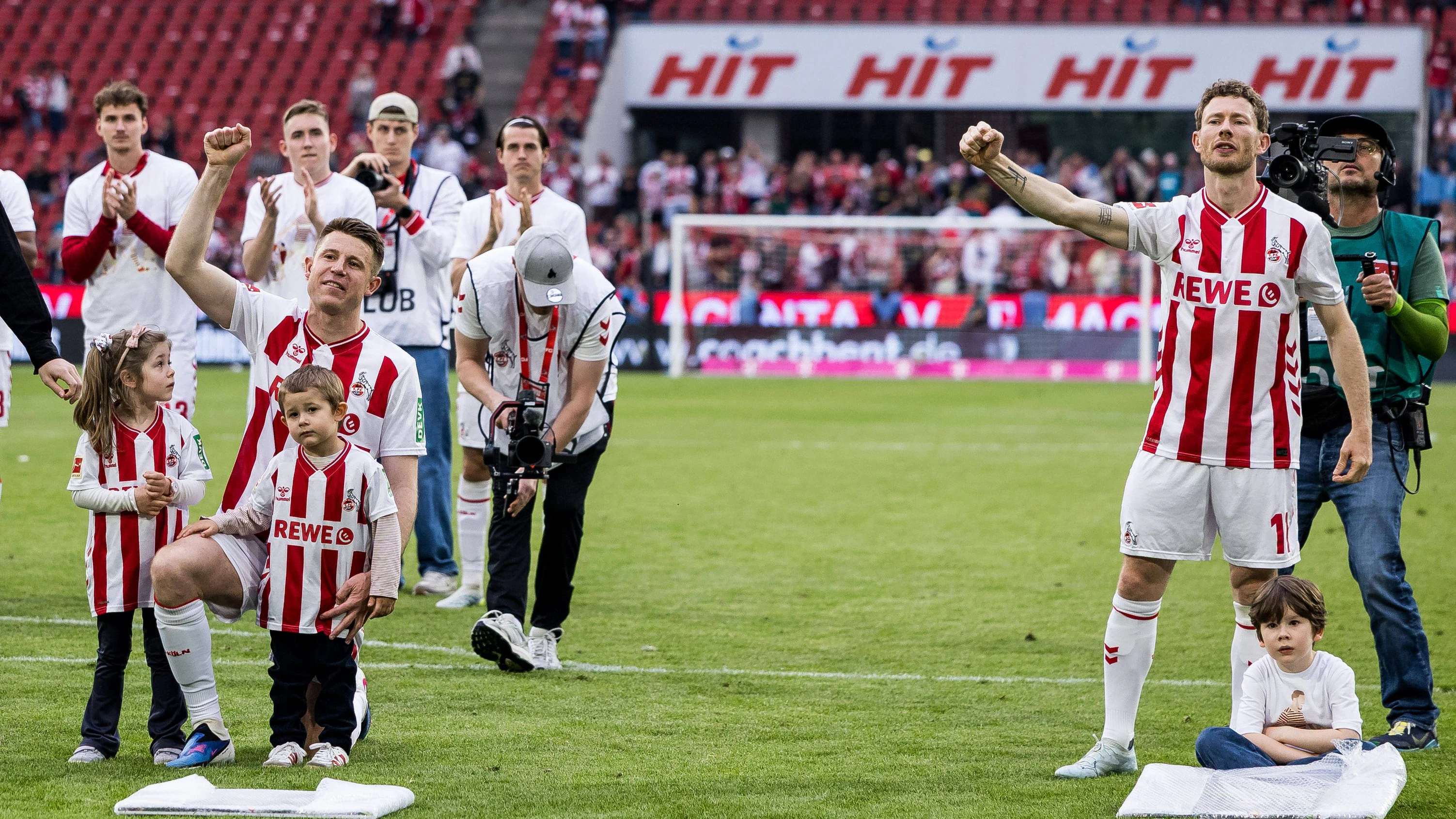 Heute.at - Pfiat di! Fans rühren ÖFB-Star zu Tränen
