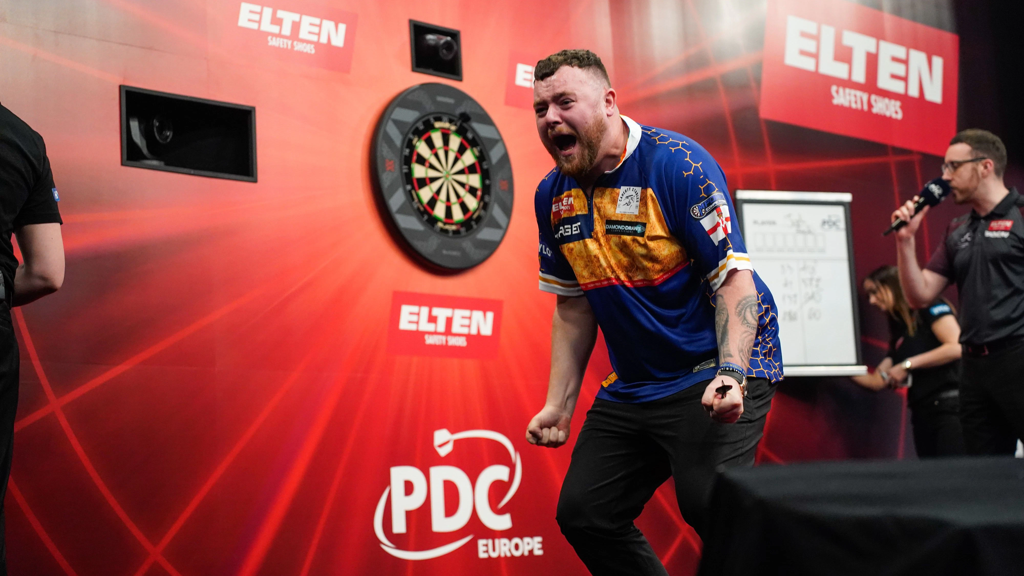Heute.at - Rocky ist ein Steirer! 16.000 Fans feiern Darts-Party