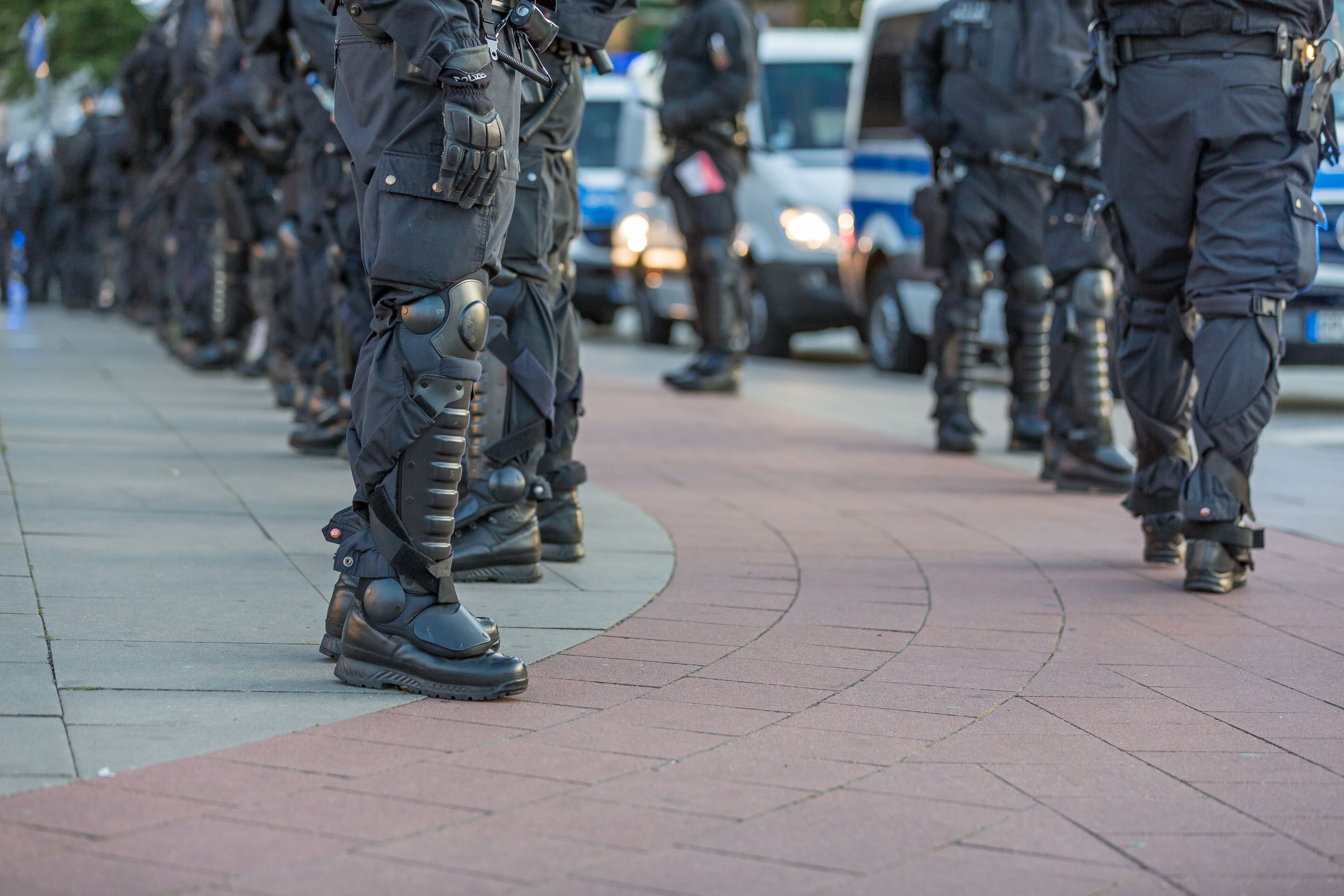 Die Hamburger Polizei konnte einen 17-jährigen Terrorverdächtigen festnehmen. Symbolbild. 