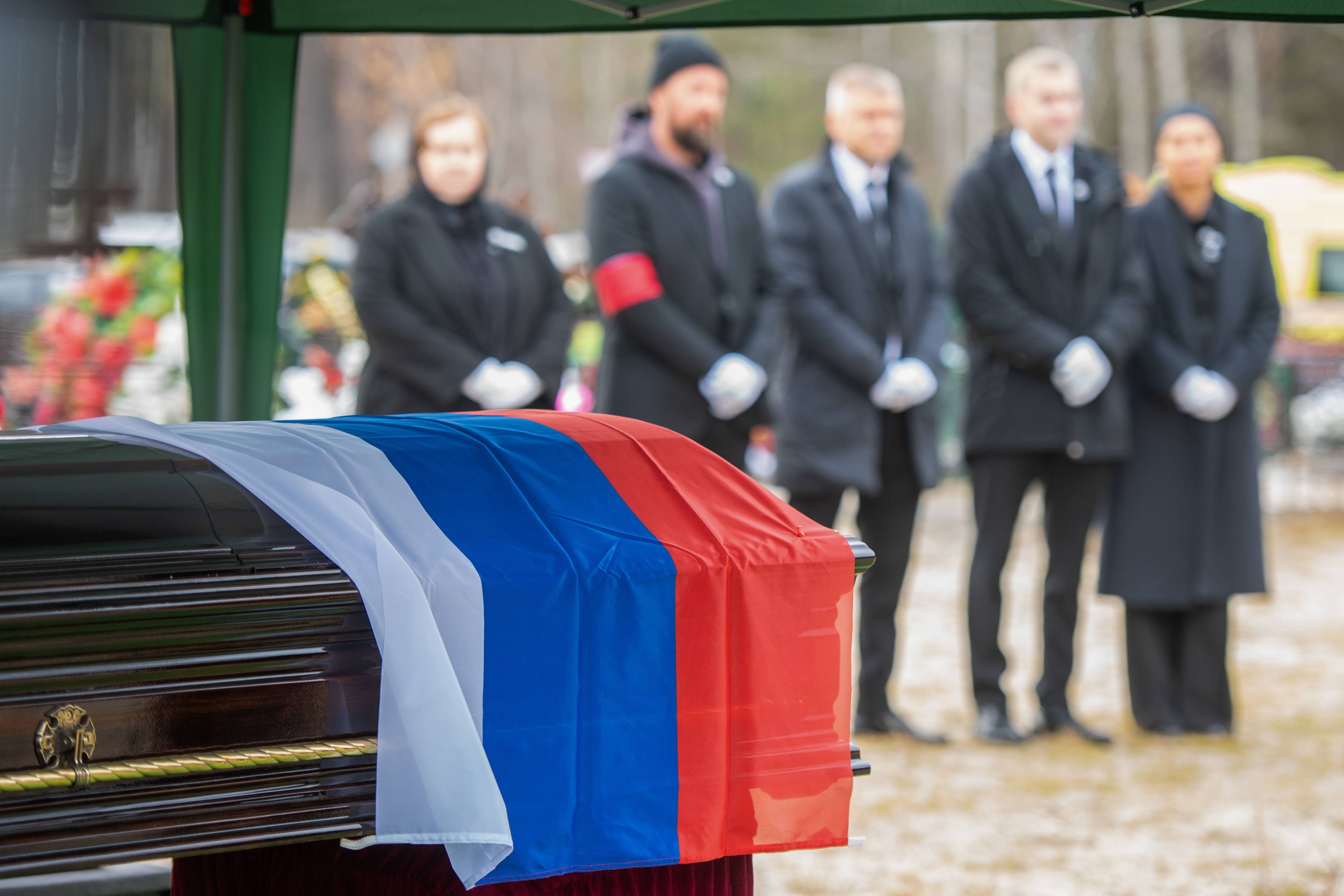 Putins Ukraine-Krieg lässt die russische Bevölkerung bluten. Die Opferzahlen sind enorm, mindestens 218.000 Kreml-Soldaten (Stand 9. Mai 2026) sind nach unabhängiger Zählung von 
