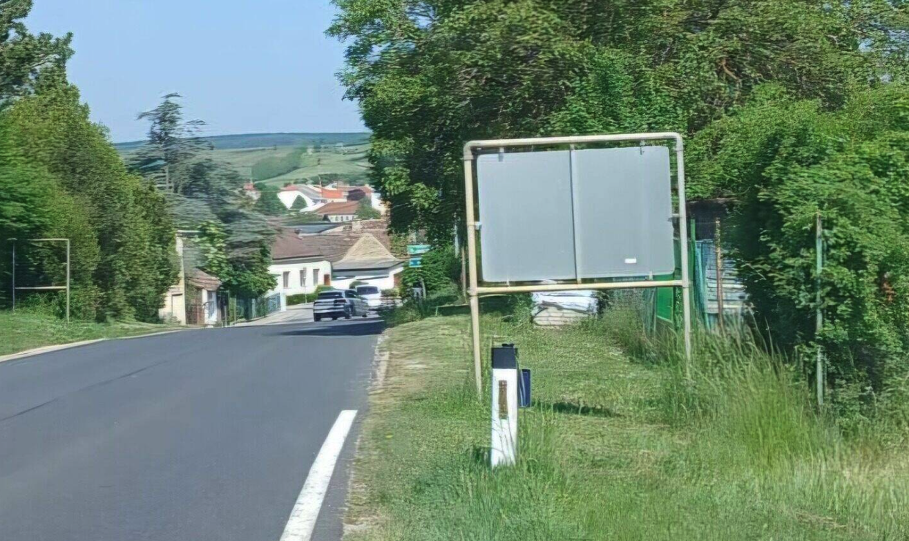 Gestohlene Ortstafel in Poysdorf
