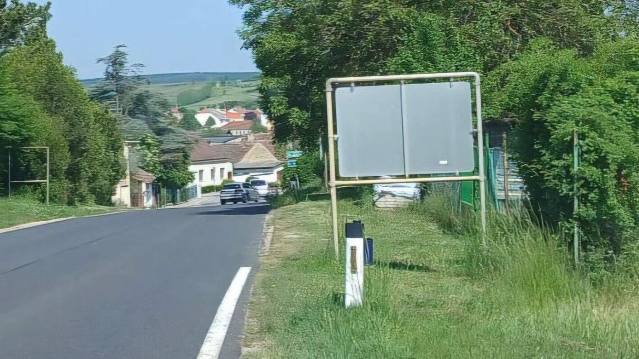 Gestohlene Ortstafel in Poysdorf