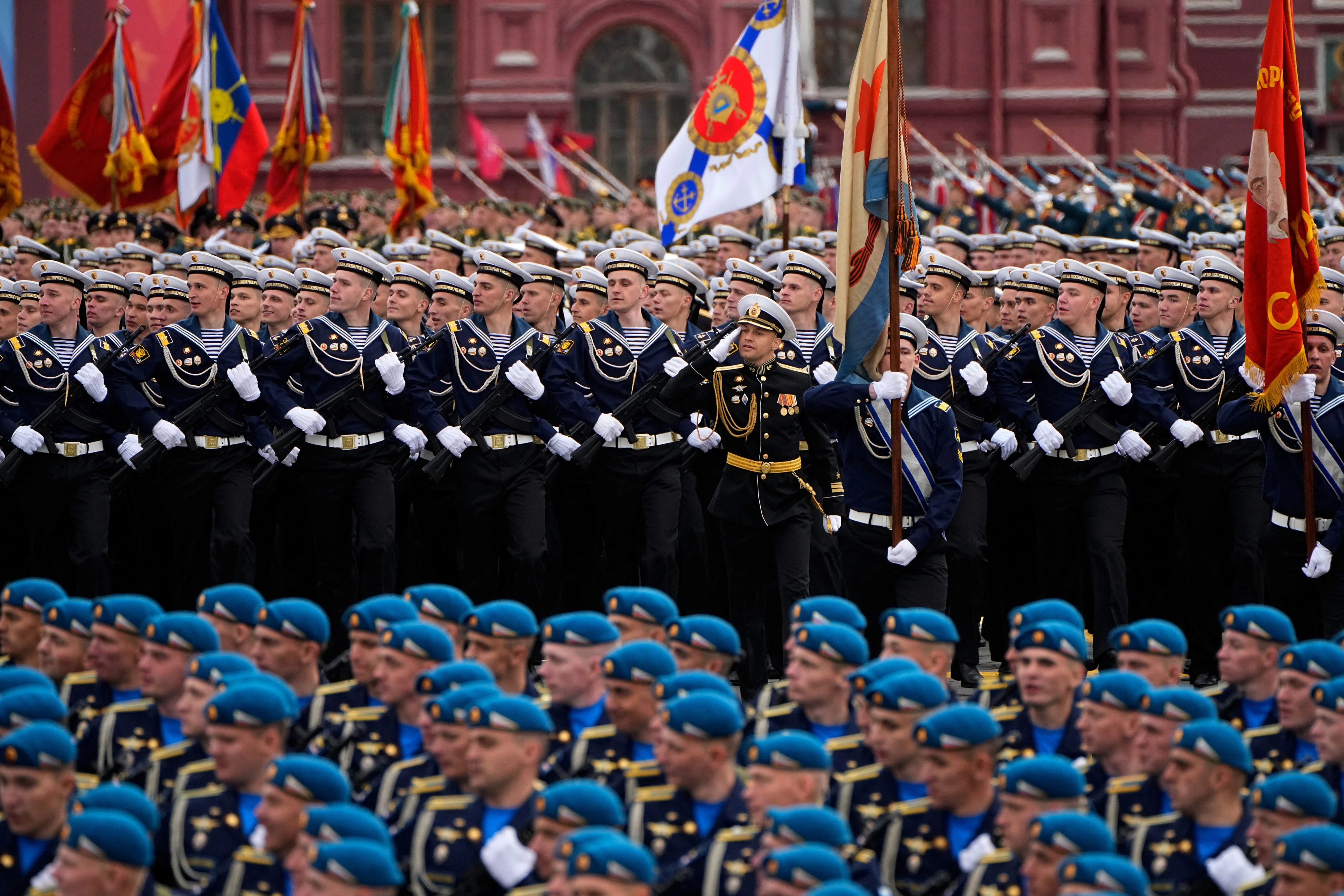 Soldaten, aber erstmals seit Jahrzehnten wieder keine Panzer auf der Siegesparade