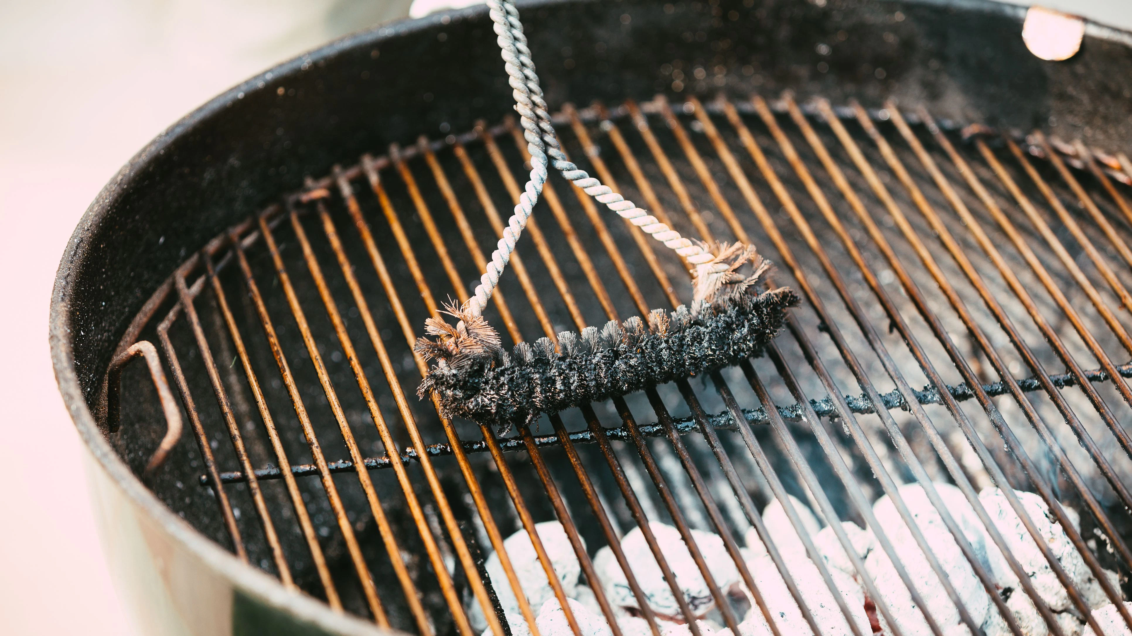 Grillbürste...