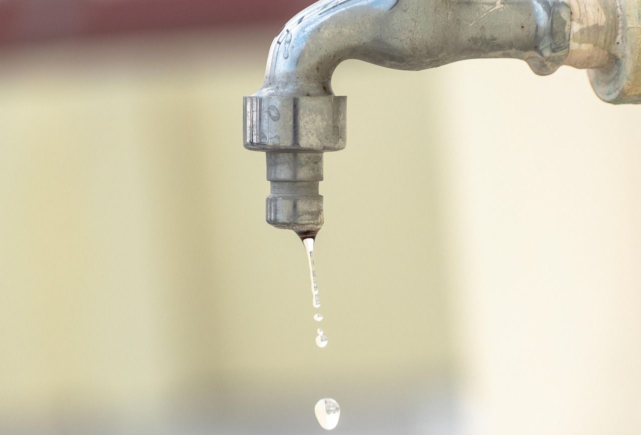 Tropfender Wasserhahn