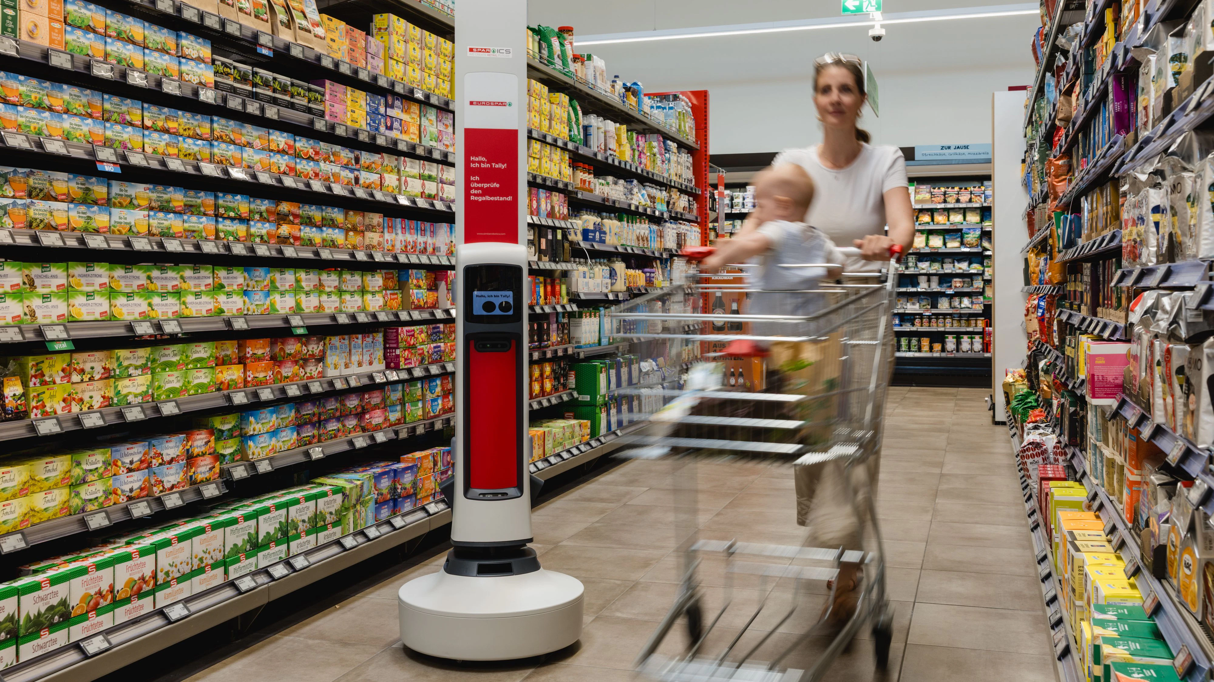 Spar-Roboter Tally kontrolliert künftig in sechs Filialen den Warenbestand.