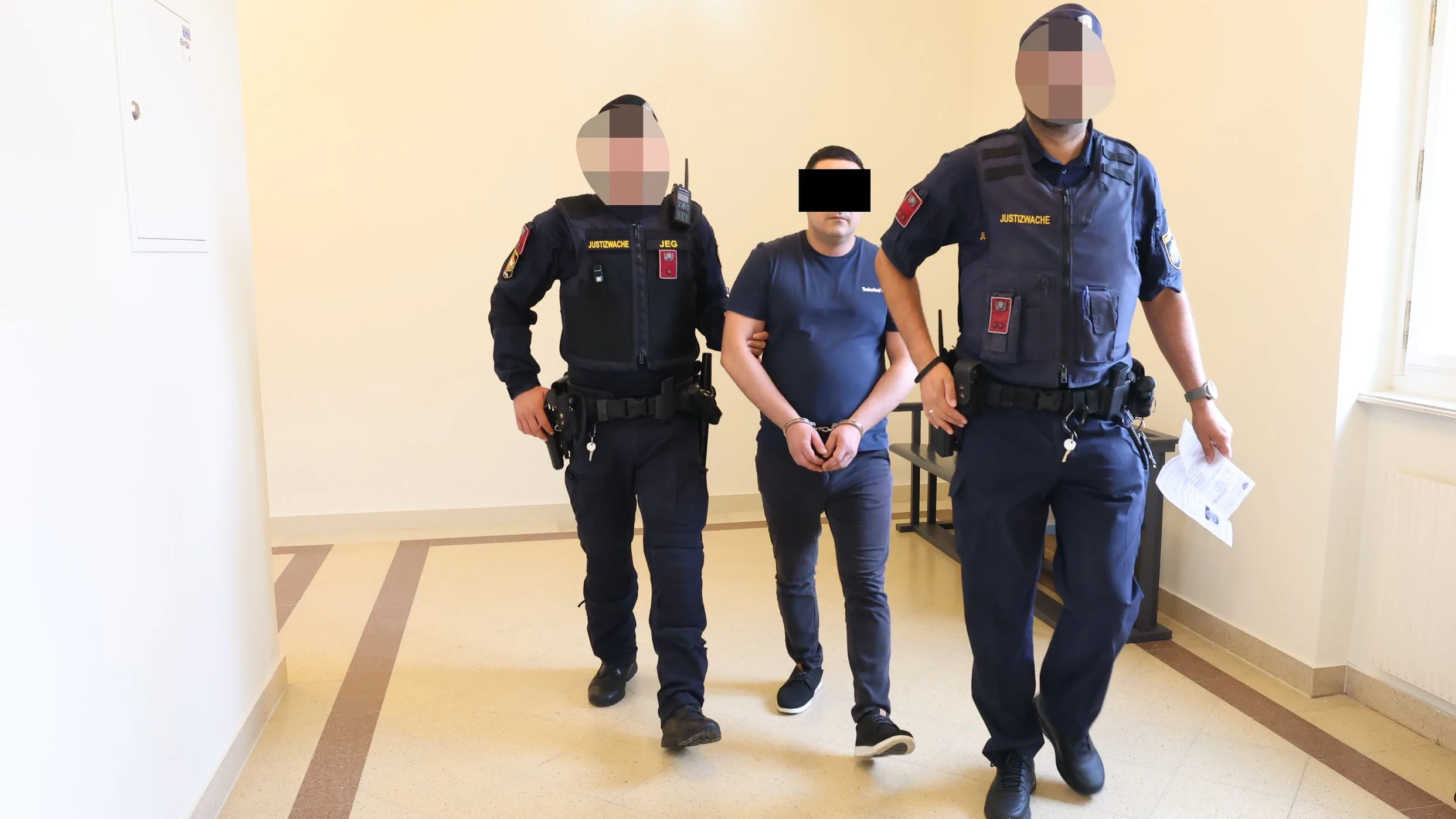 Der Angeklagte (38) vor Gericht in Wien.